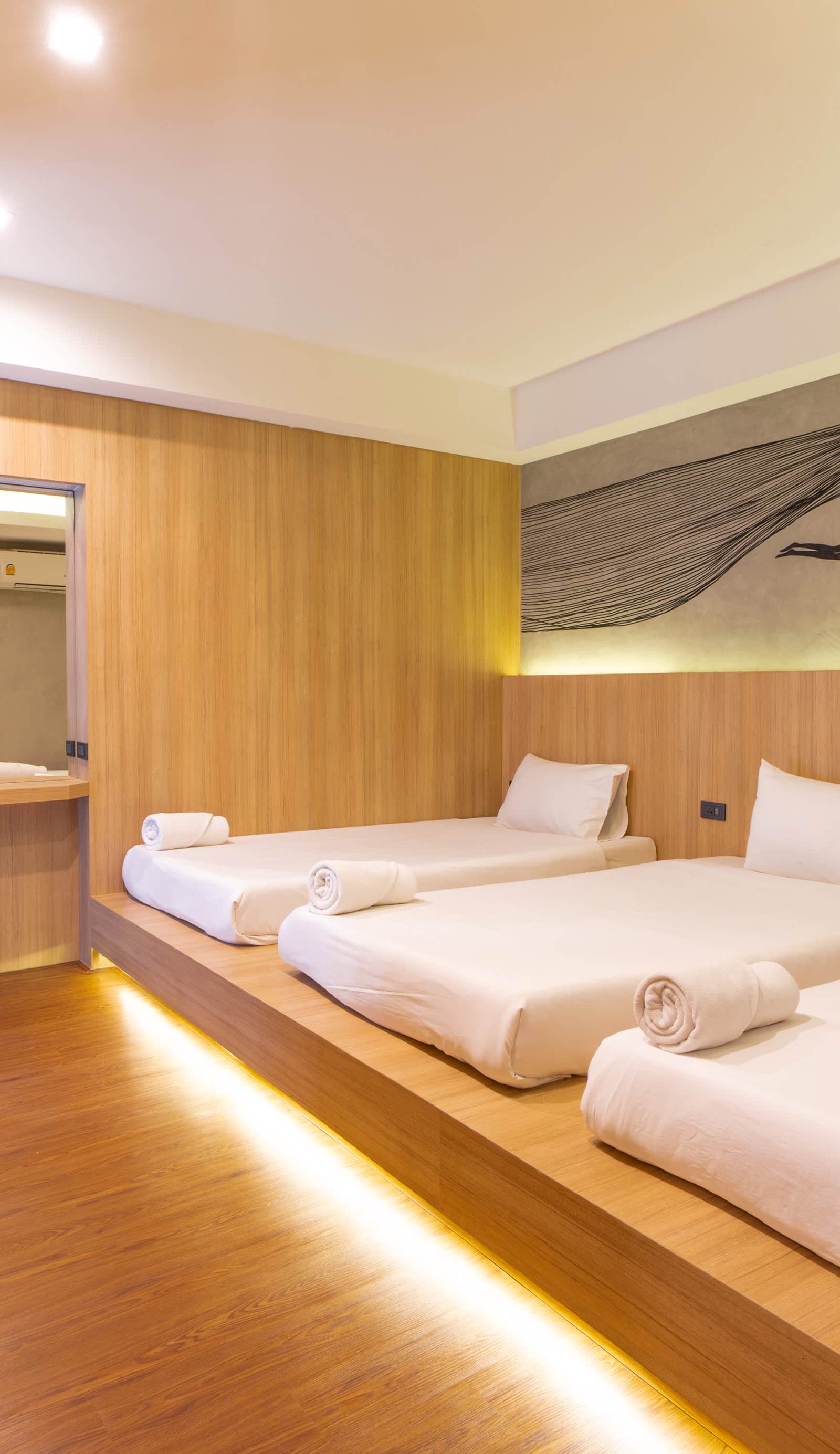 Patong Poshtel