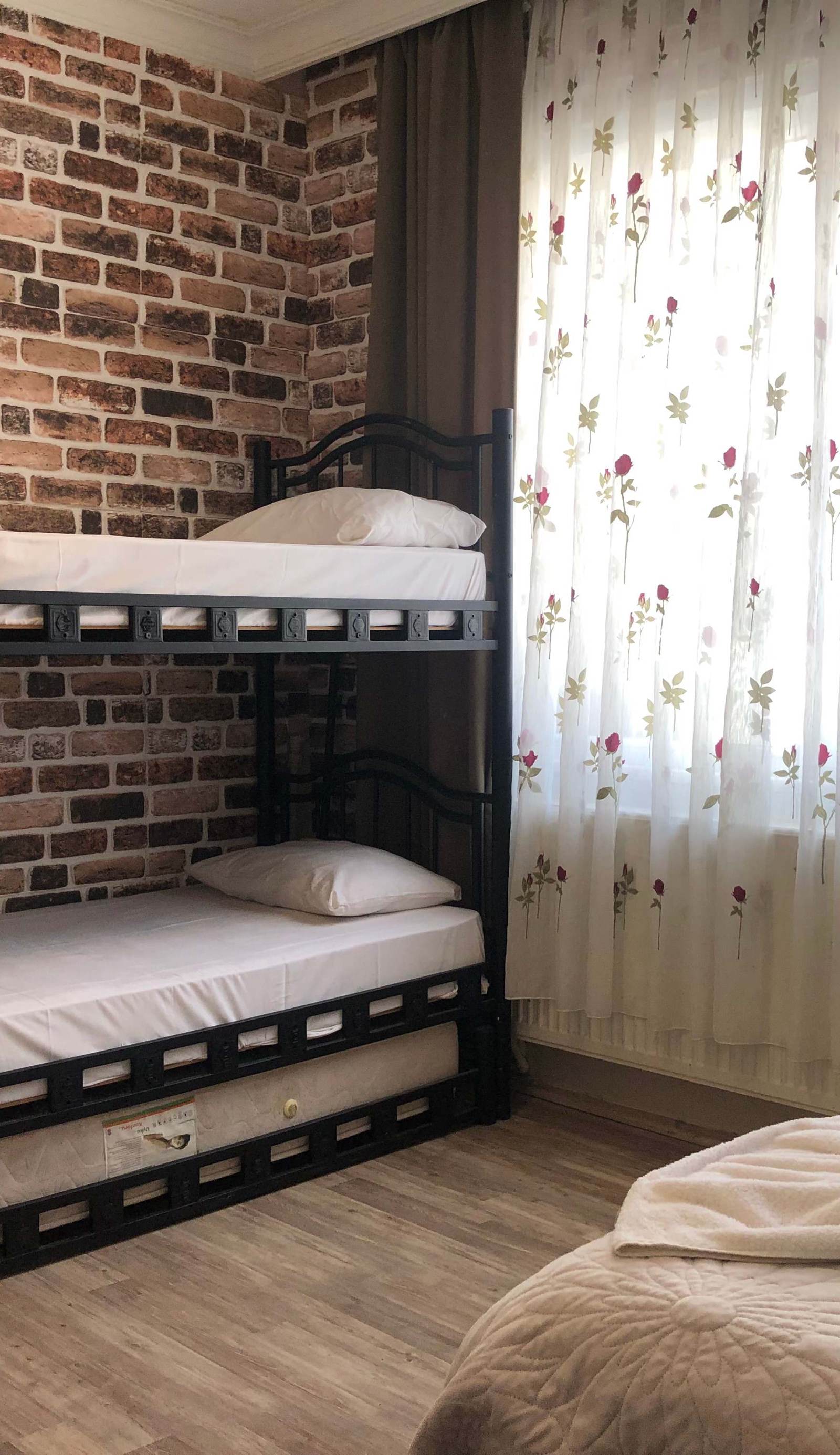 Avrasya Hostel