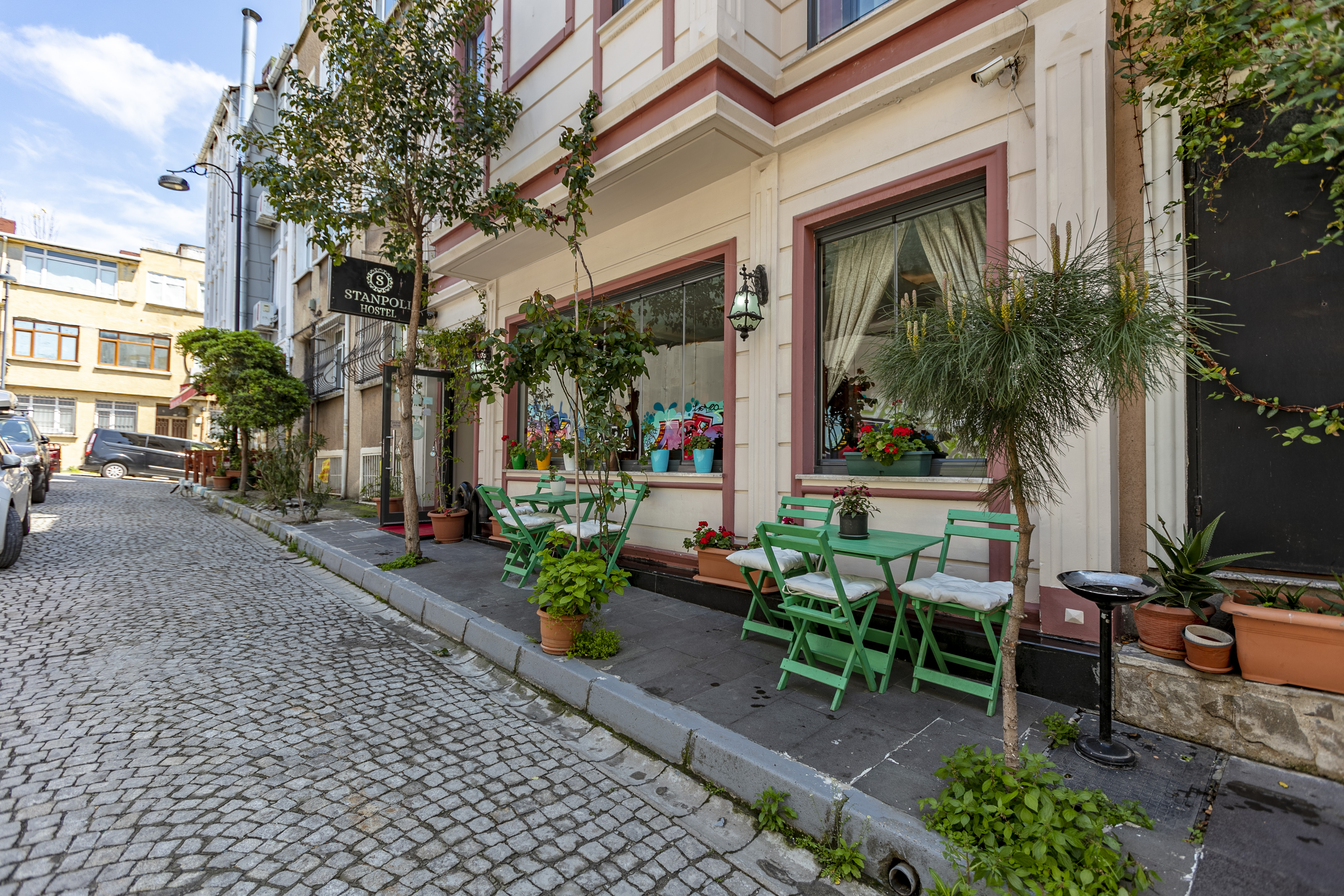 Stanpoli Hostel