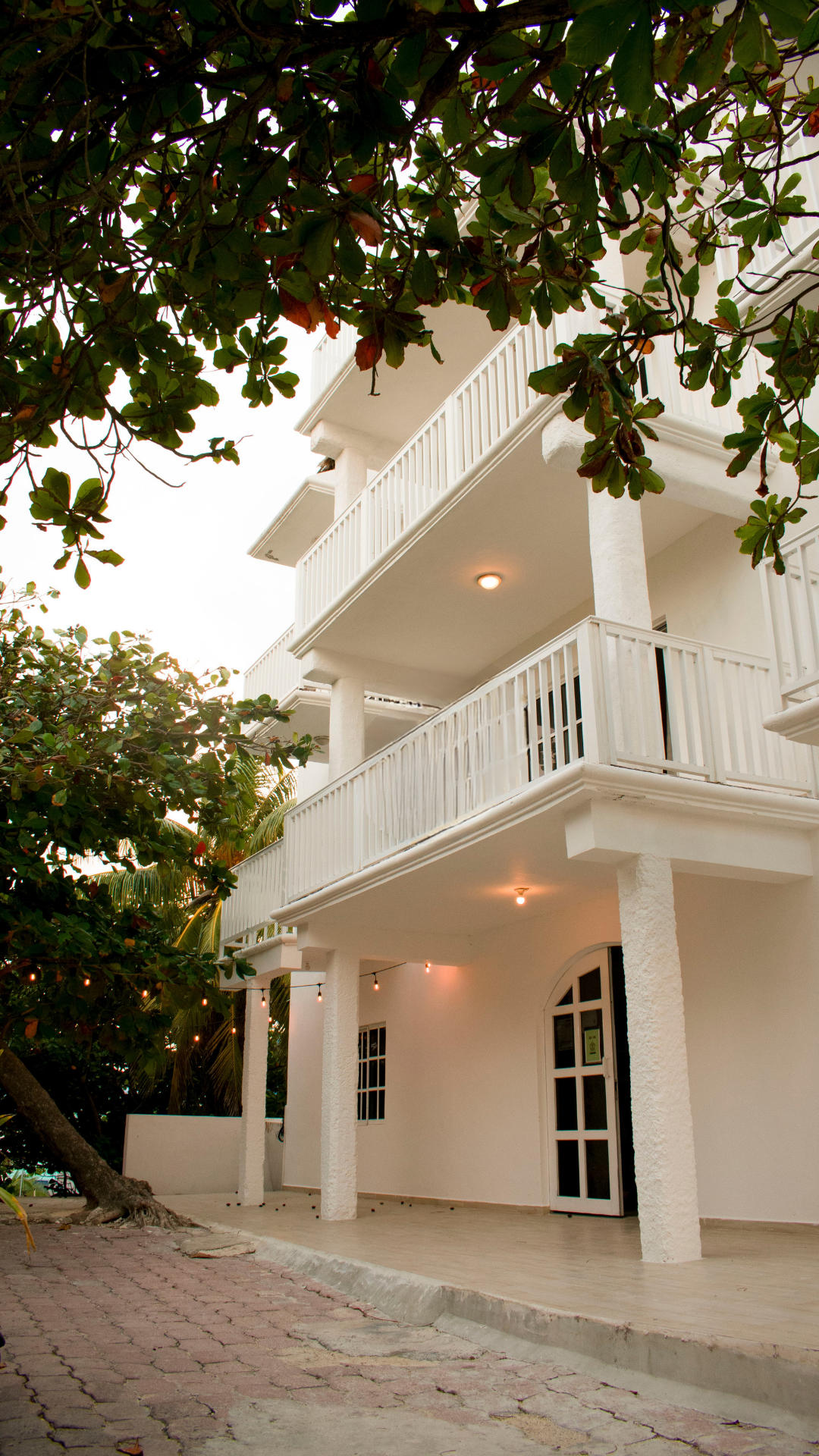 Balu Hotel & Hostel