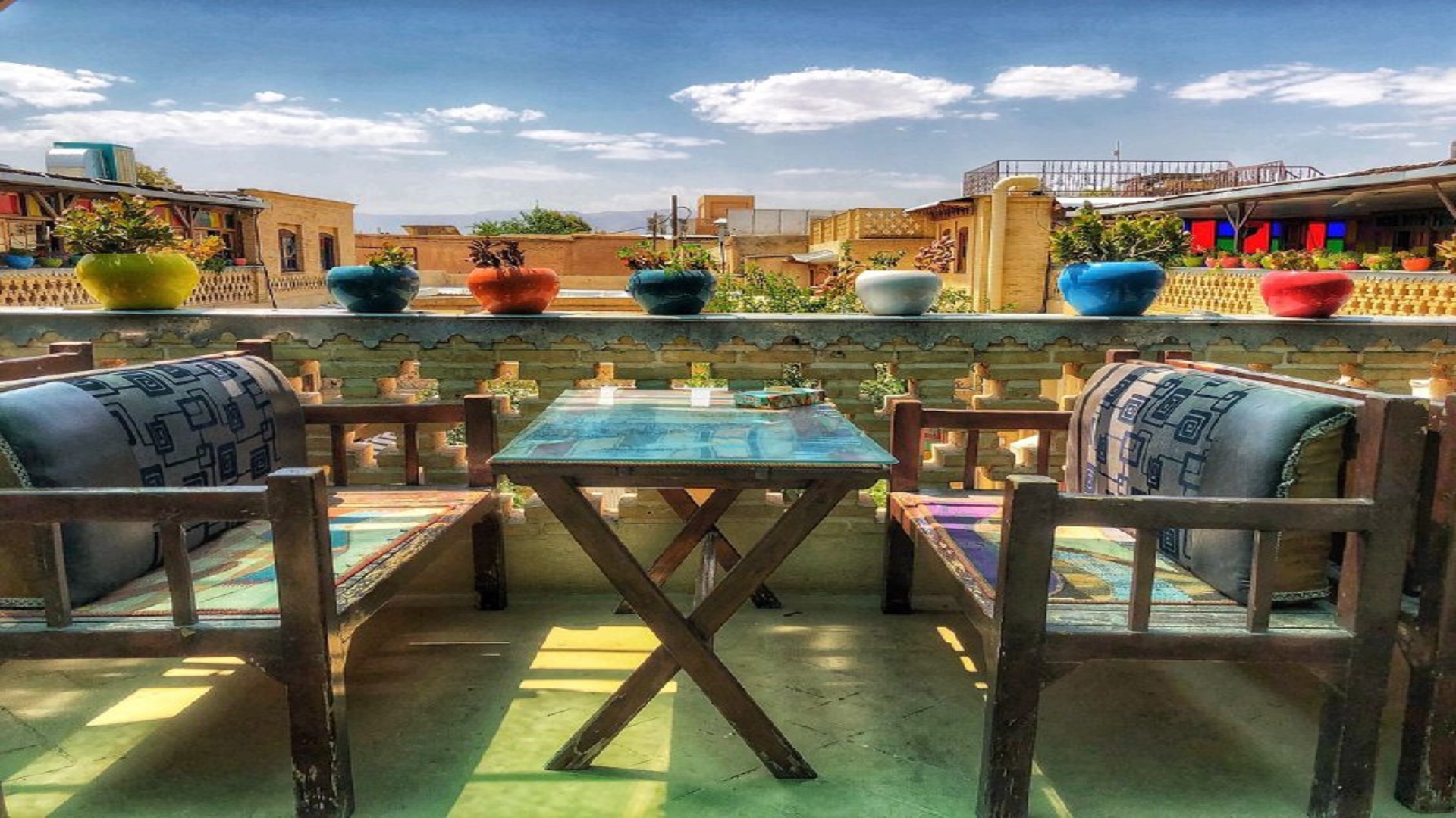 Niayesh Hotel
