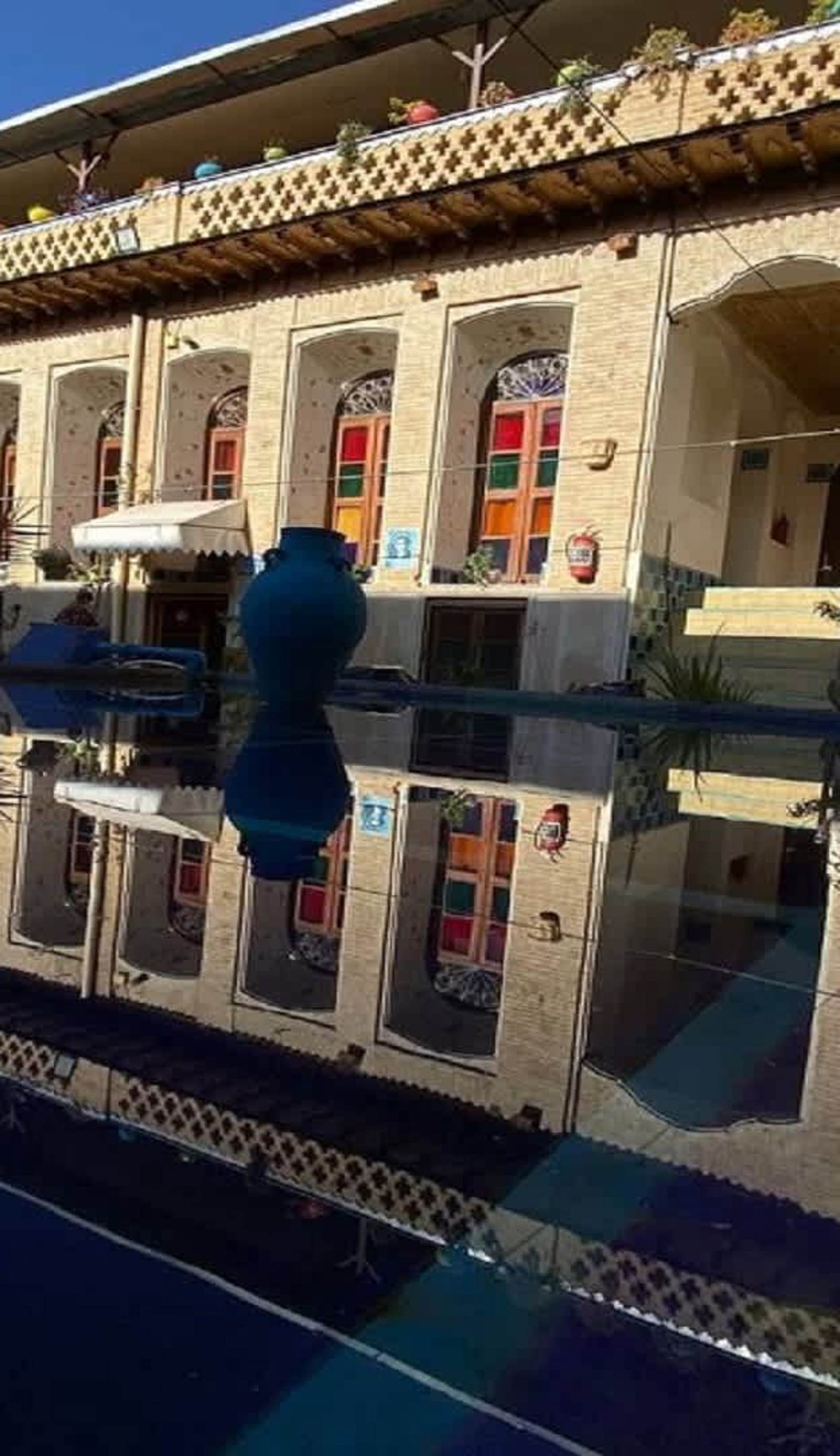 Niayesh Hotel