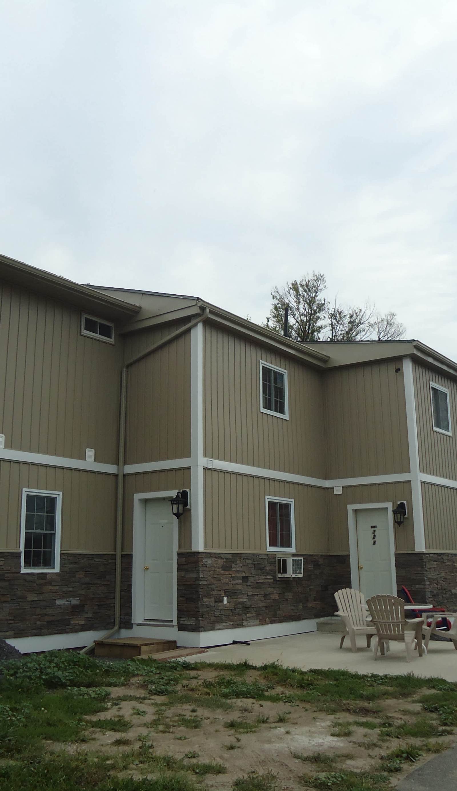 Bayside Inn & Waterfront Suites