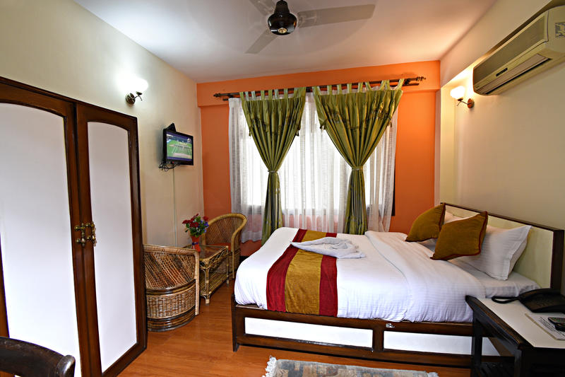 The Hotel Pleasure Home Inn