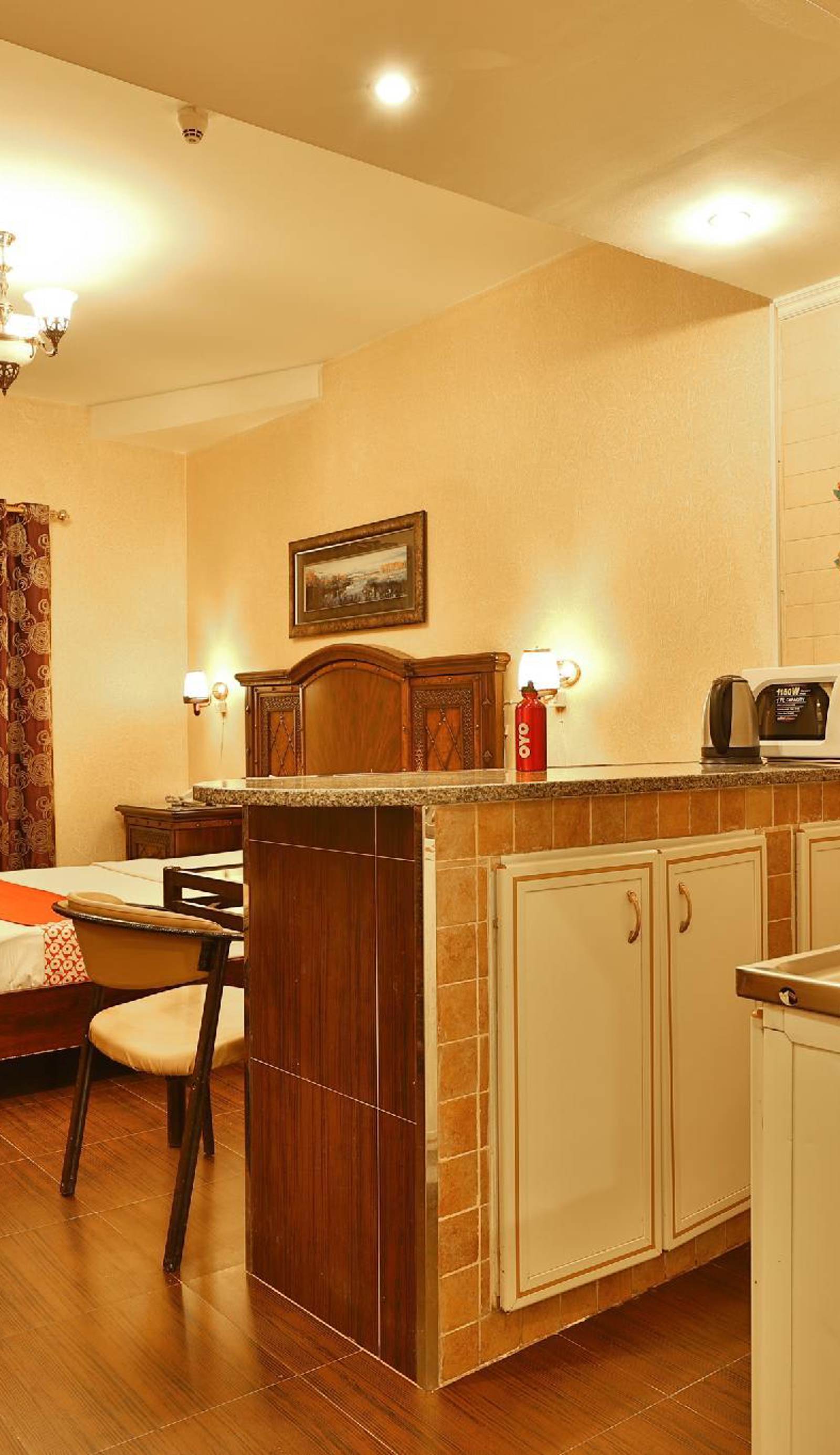 Hafez Hotel Apartments - Al Ras Metro Station