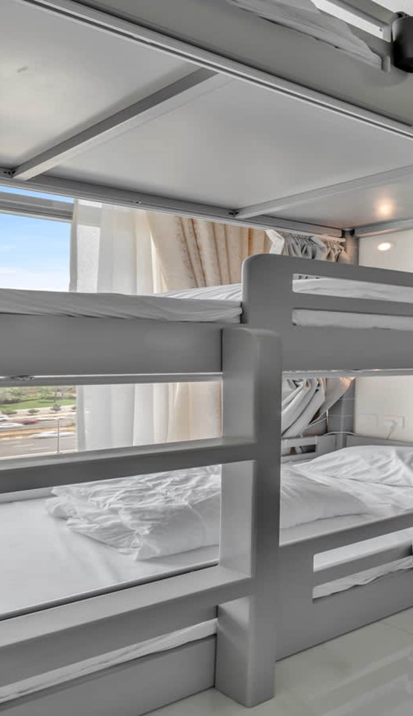 Desert Dream Hostel, Near Downtown & Metro