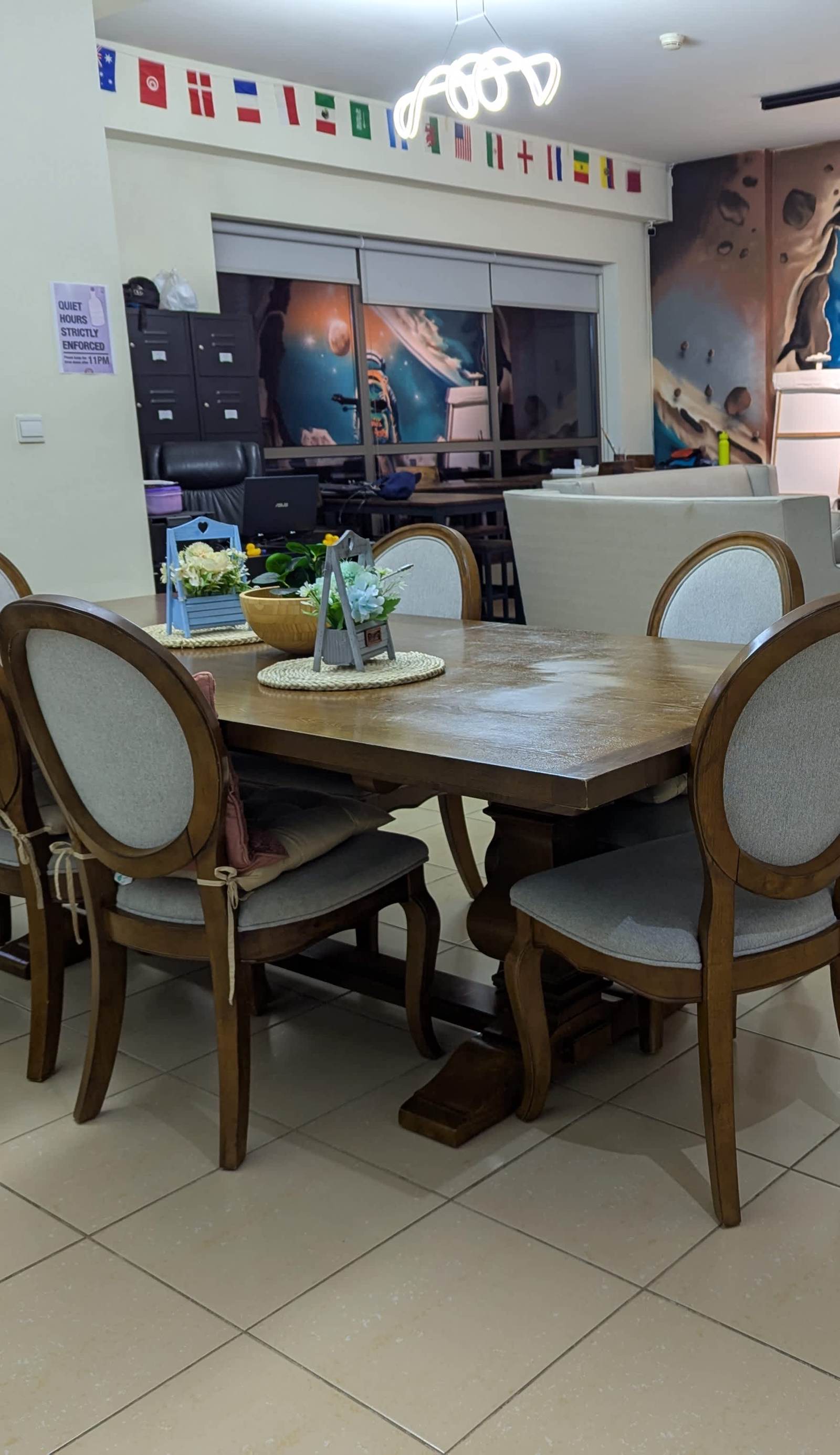 1 World Backpackers Dubai
