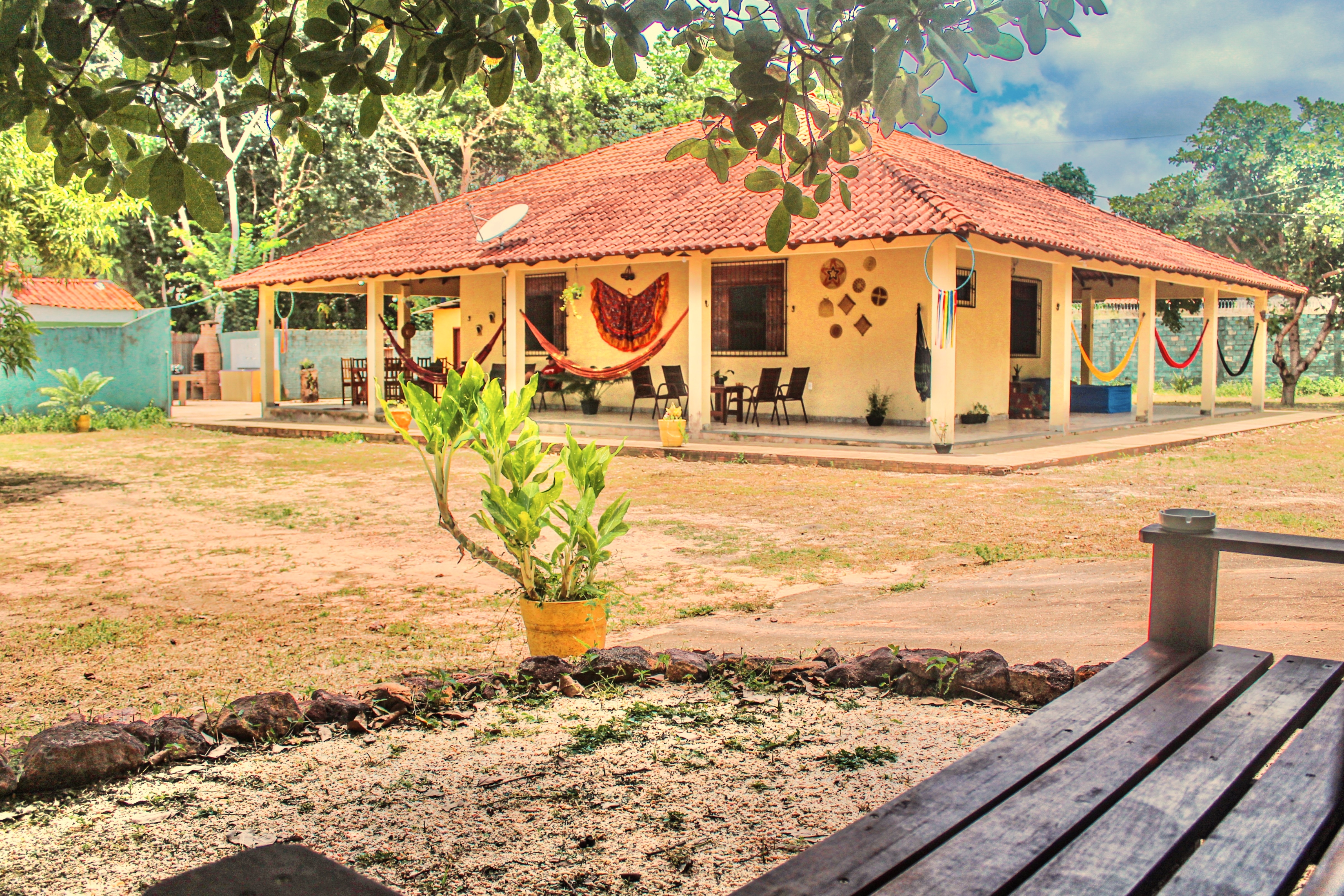 Lavi Hostel
