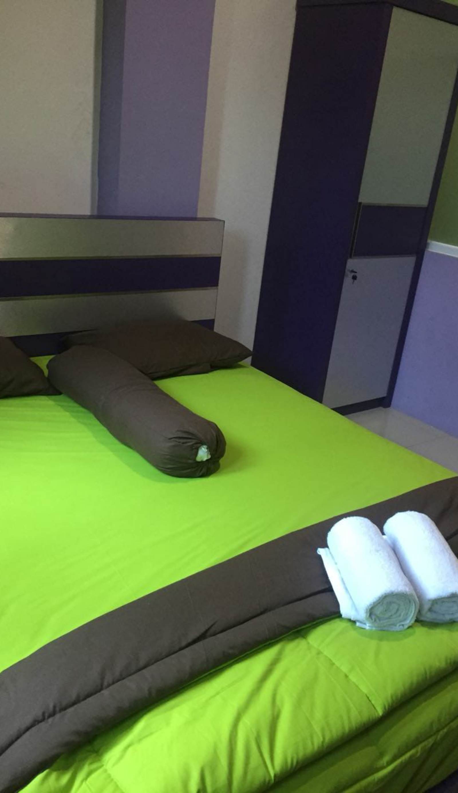 Hotel Ungu Pas Kangen Bekasi