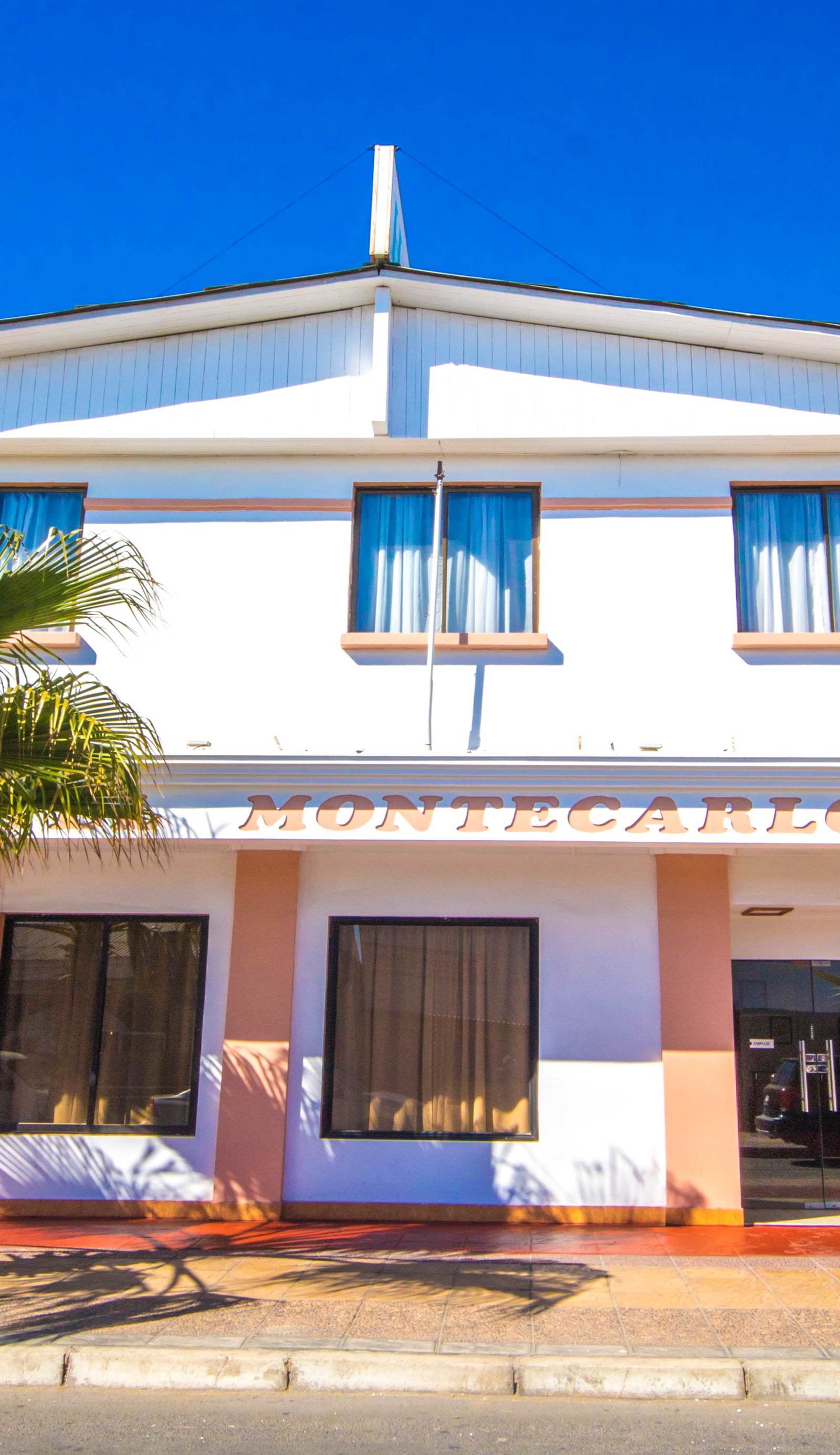 Hotel Montecarlo