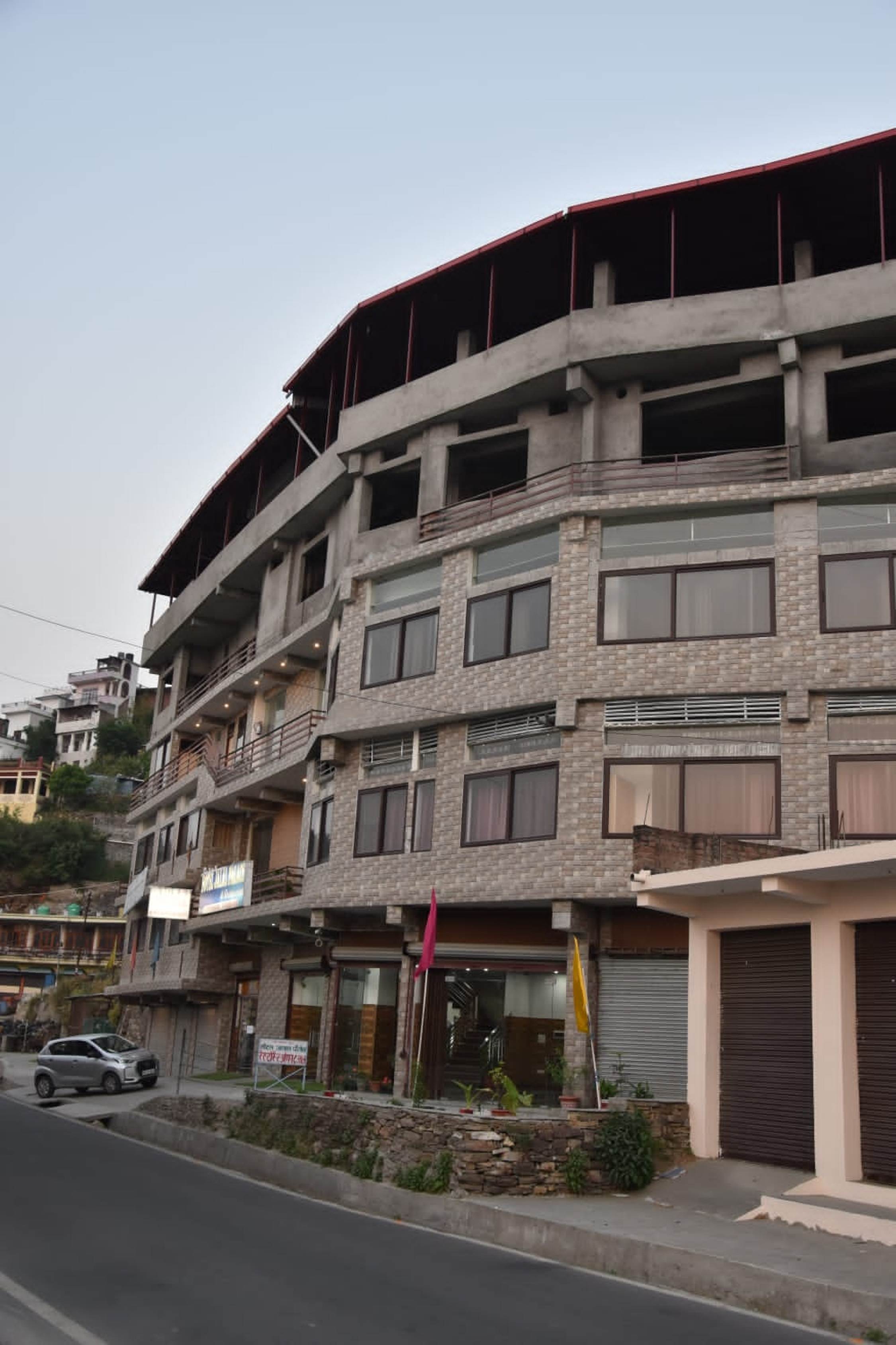 Hotel Jalal Palace
