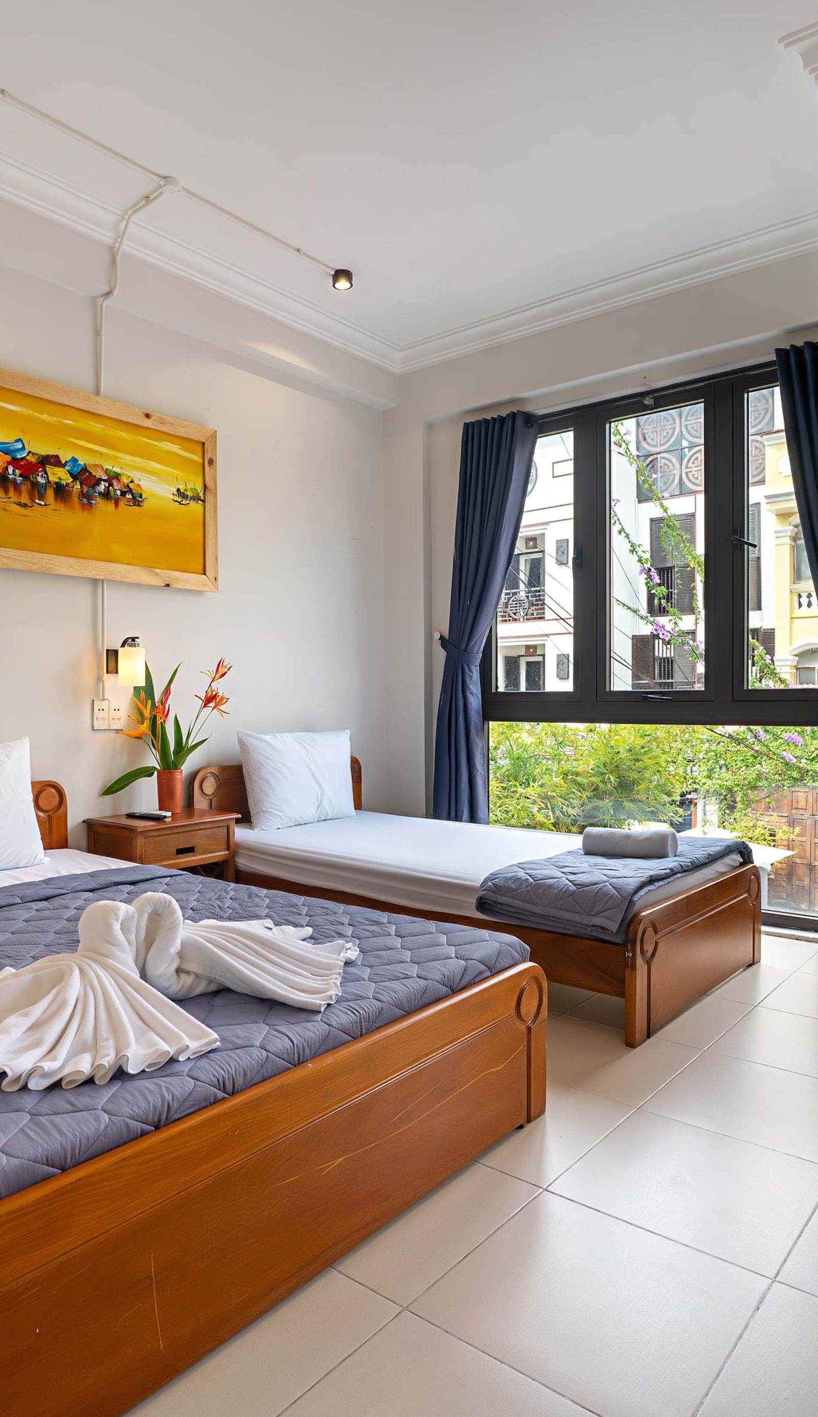 Harmony Old Town Hostel & Pool Bar