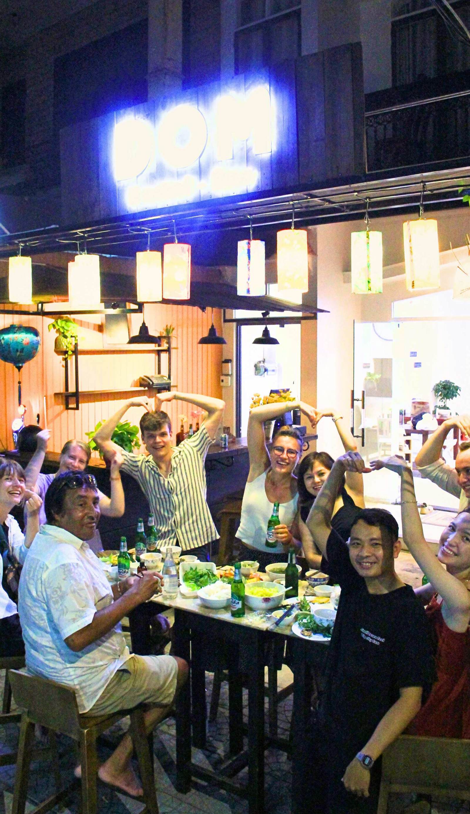 Dom Hostel and Bar