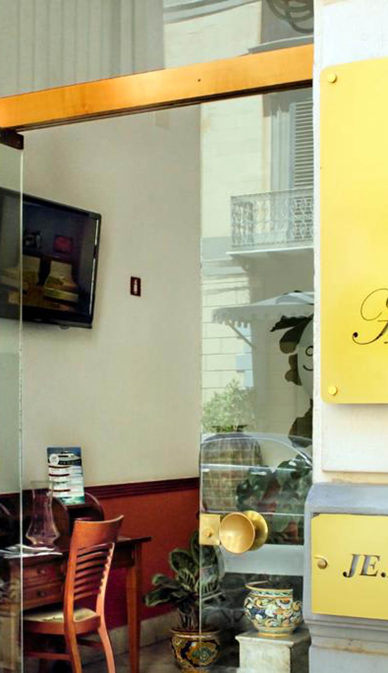 Hotel Tonic