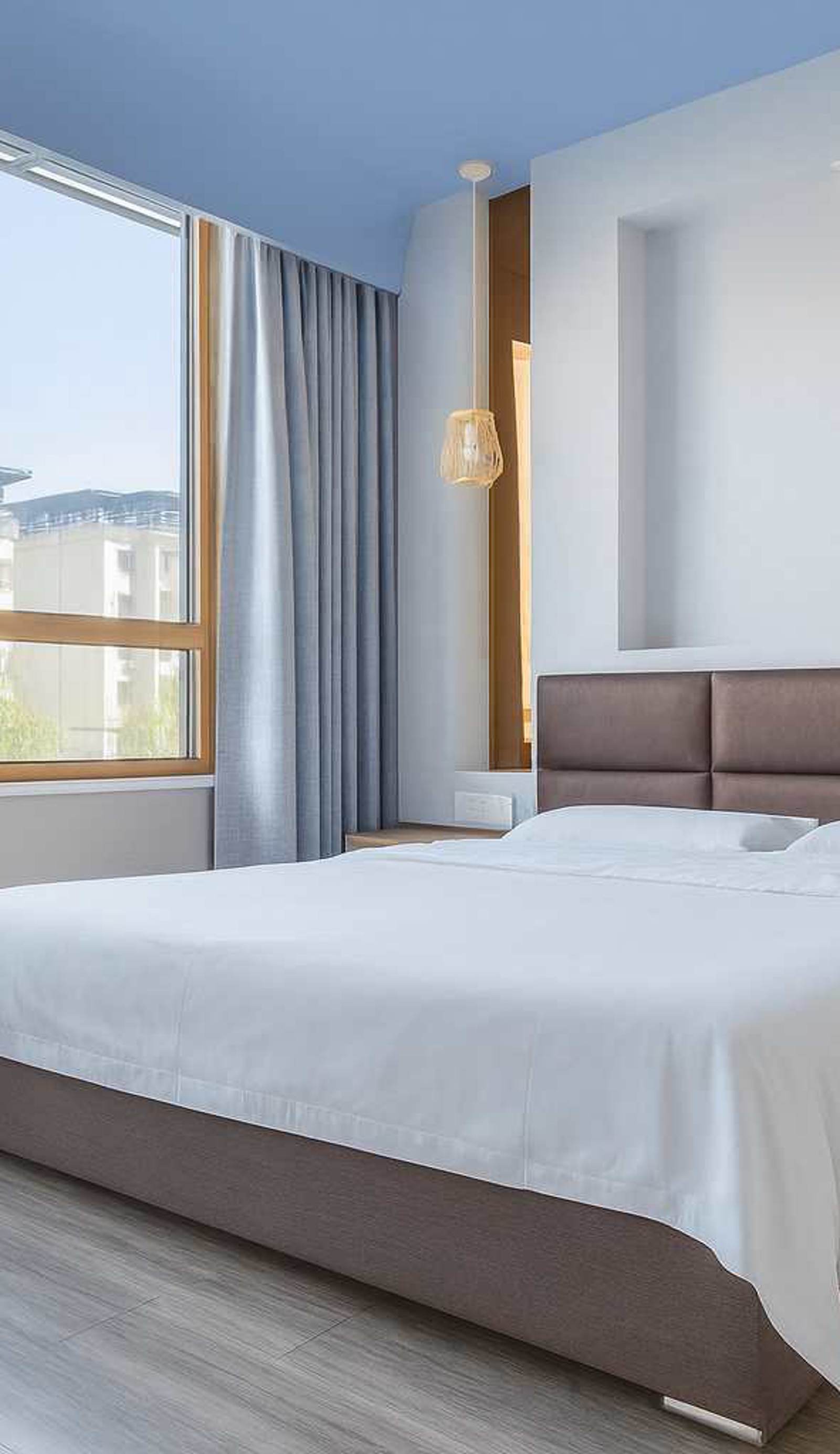 Yanji Feifan Holiday Hotel
