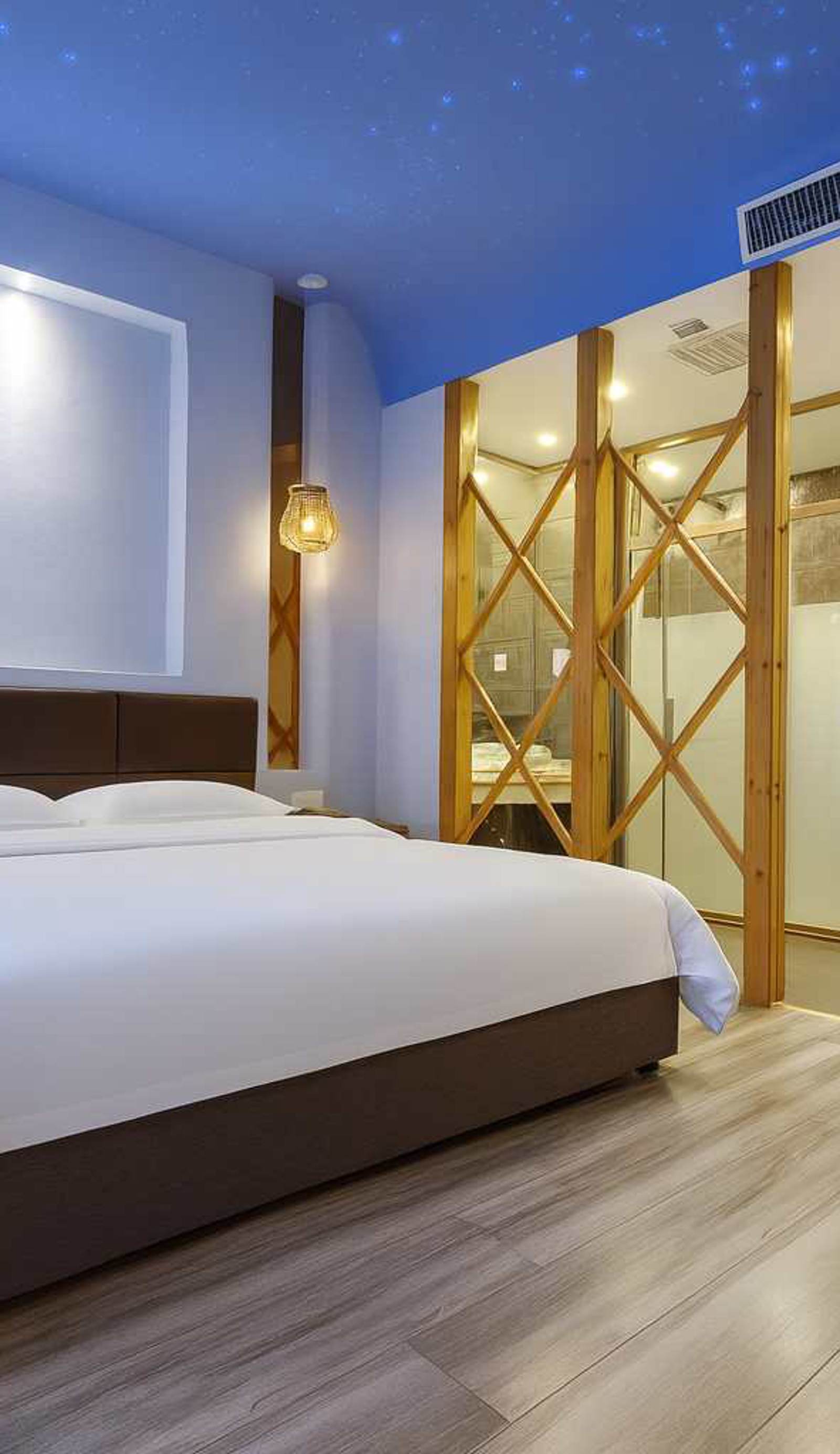 Yanji Feifan Holiday Hotel