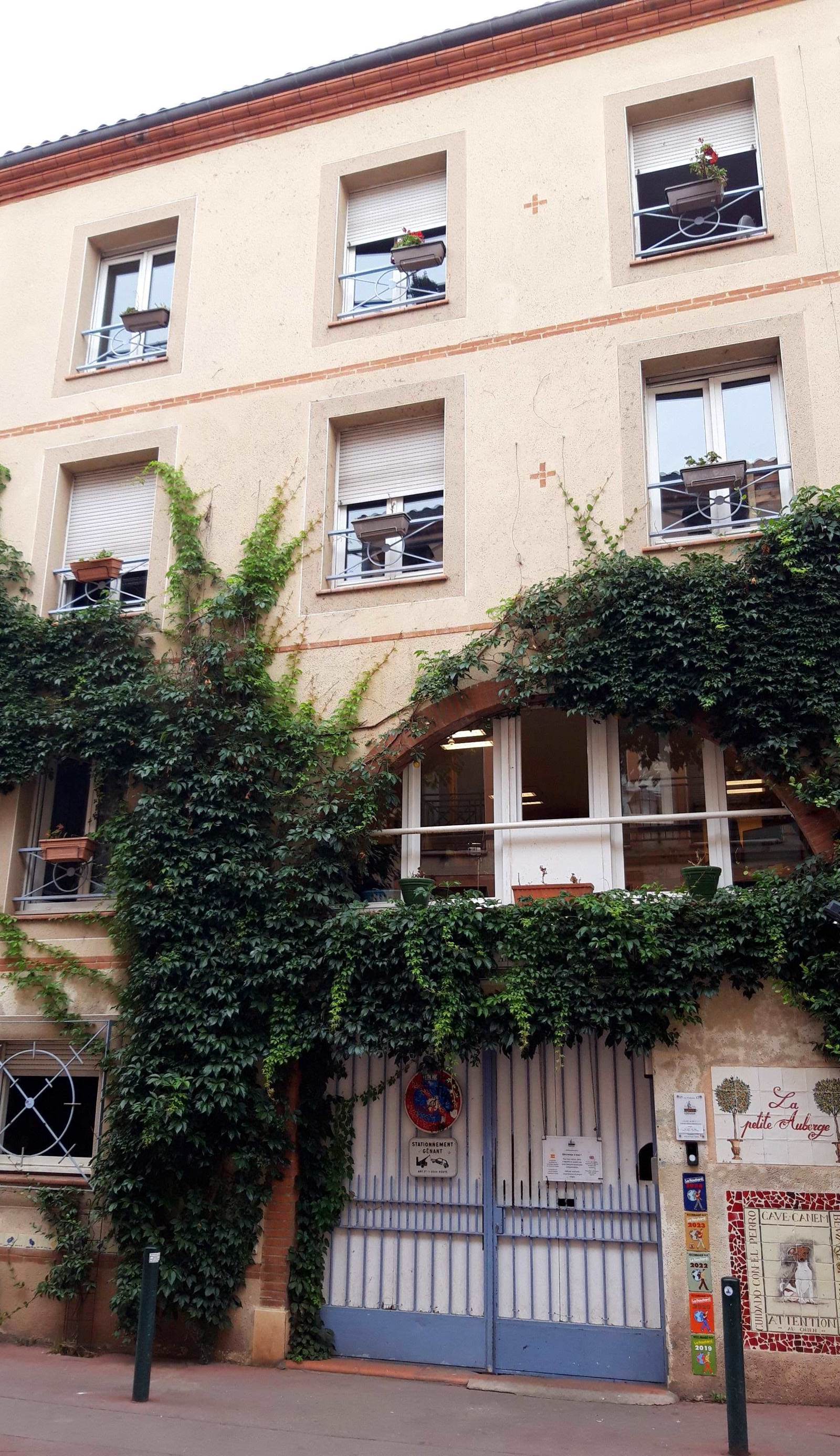 La petite auberge de  Saint-Sernin