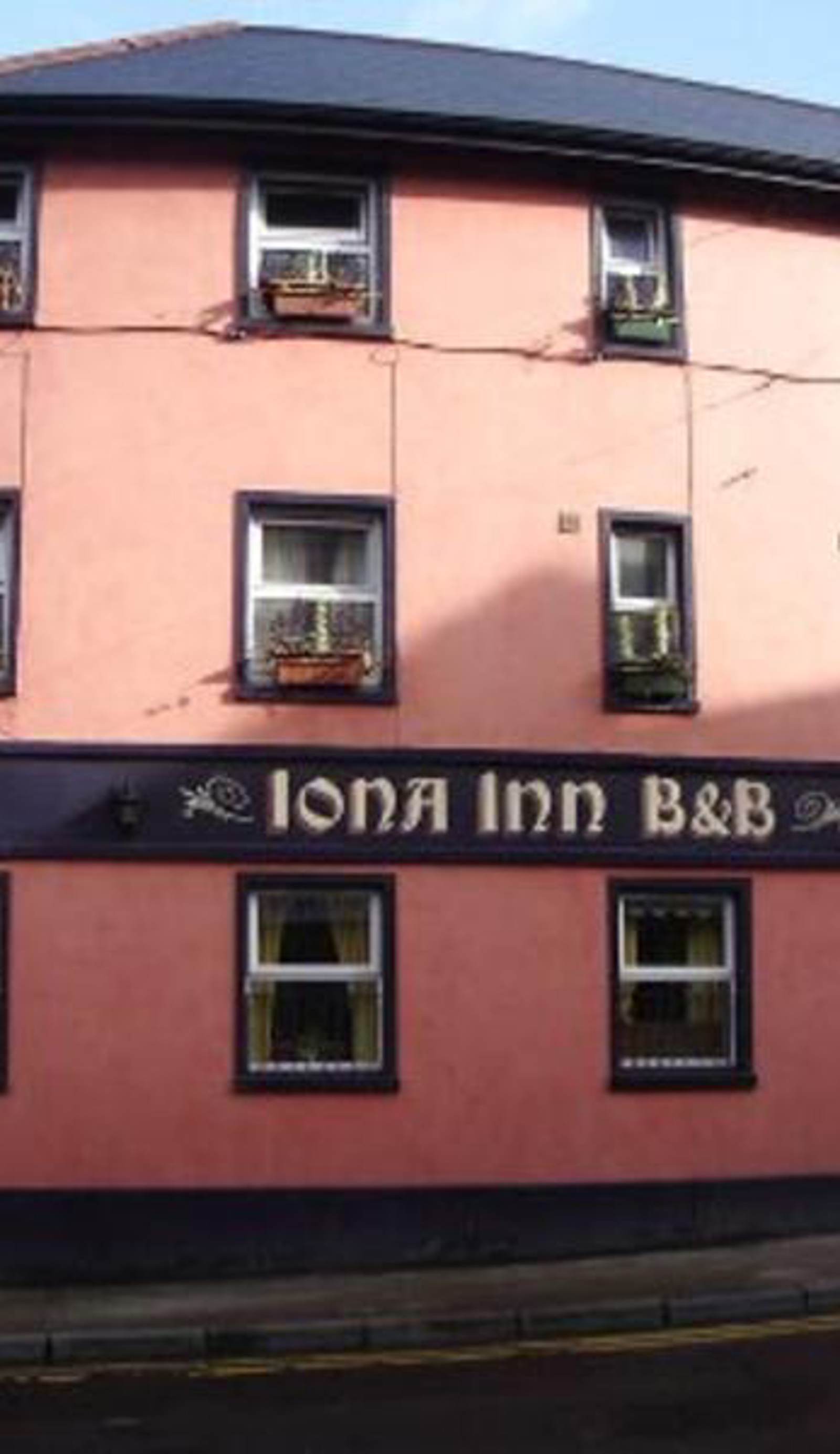 Iona Inn