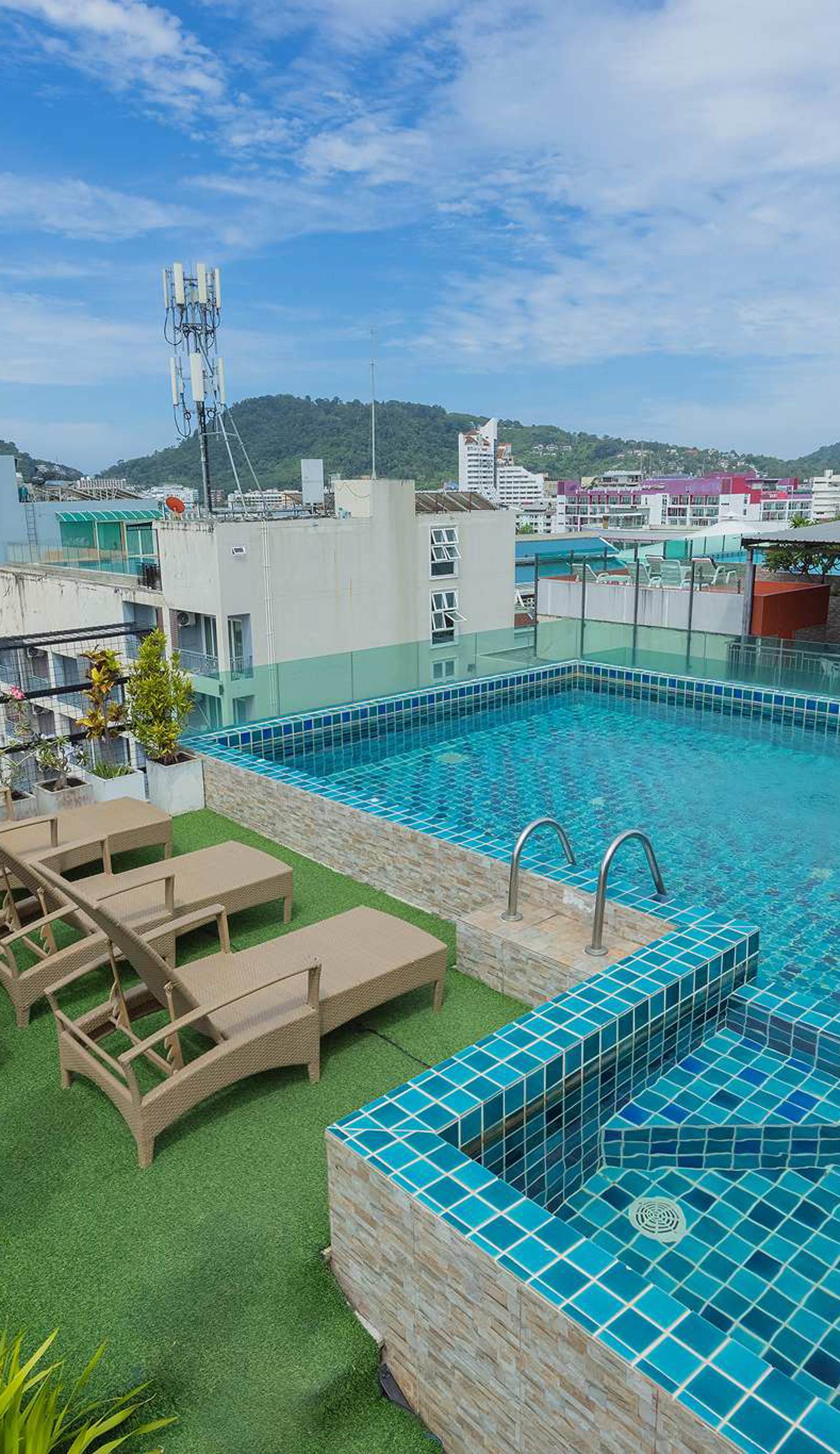 Patong Buri Resort