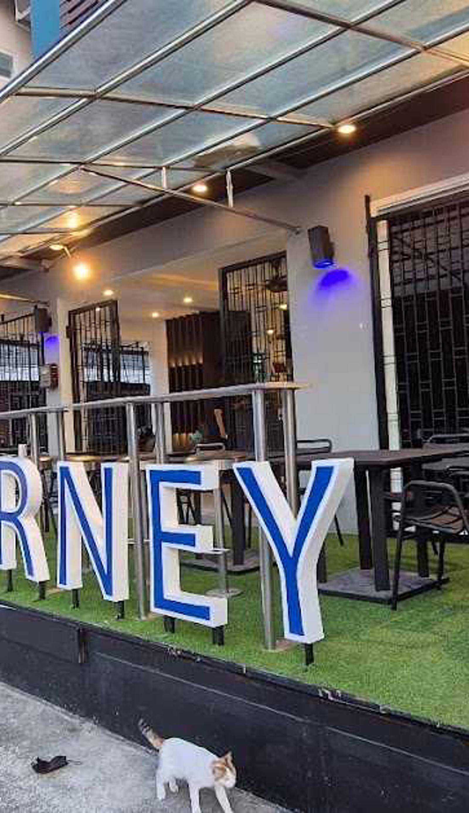 Hotel The Journey Patong New