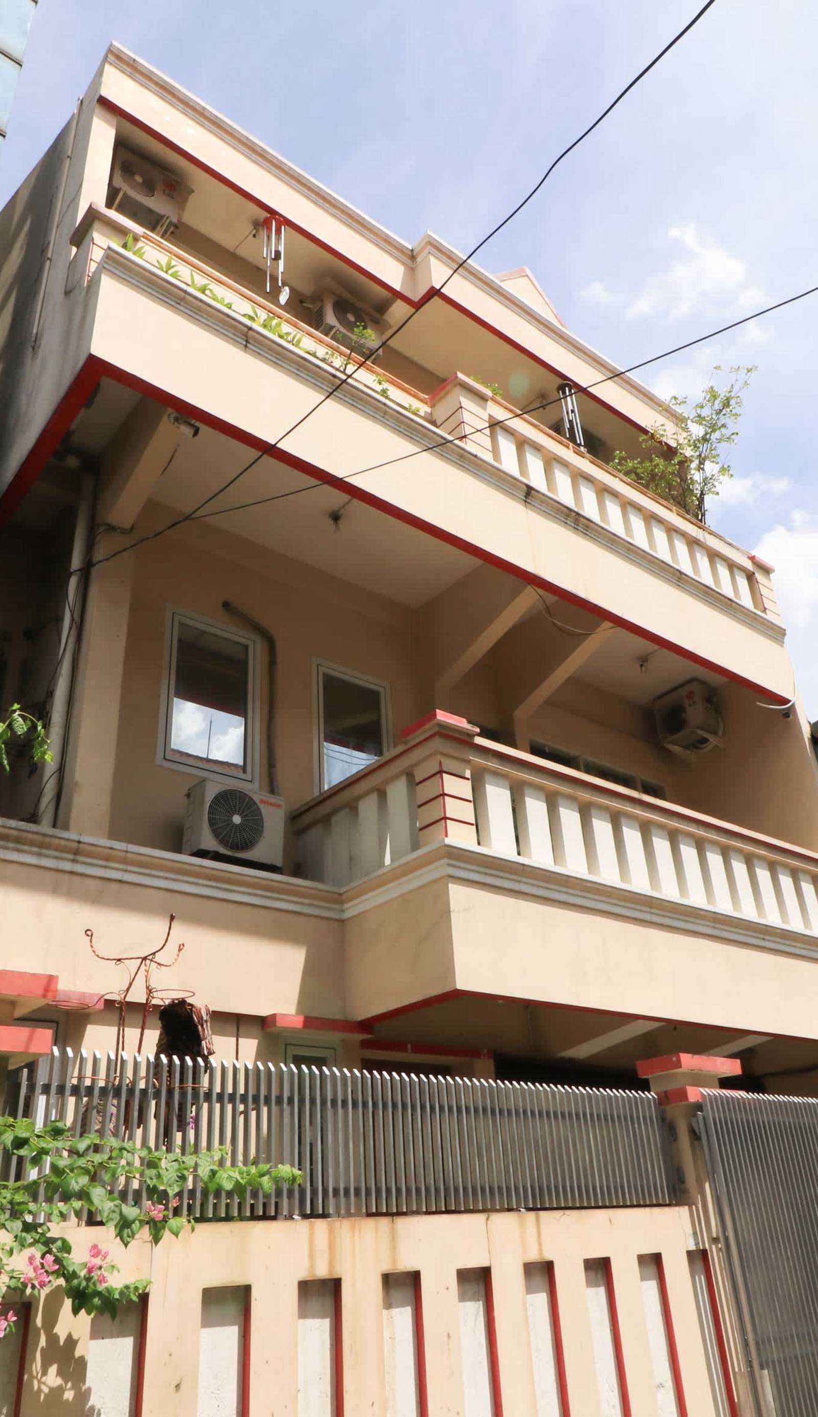 Eiffel Residence Batu Tulis 37 - Female Only
