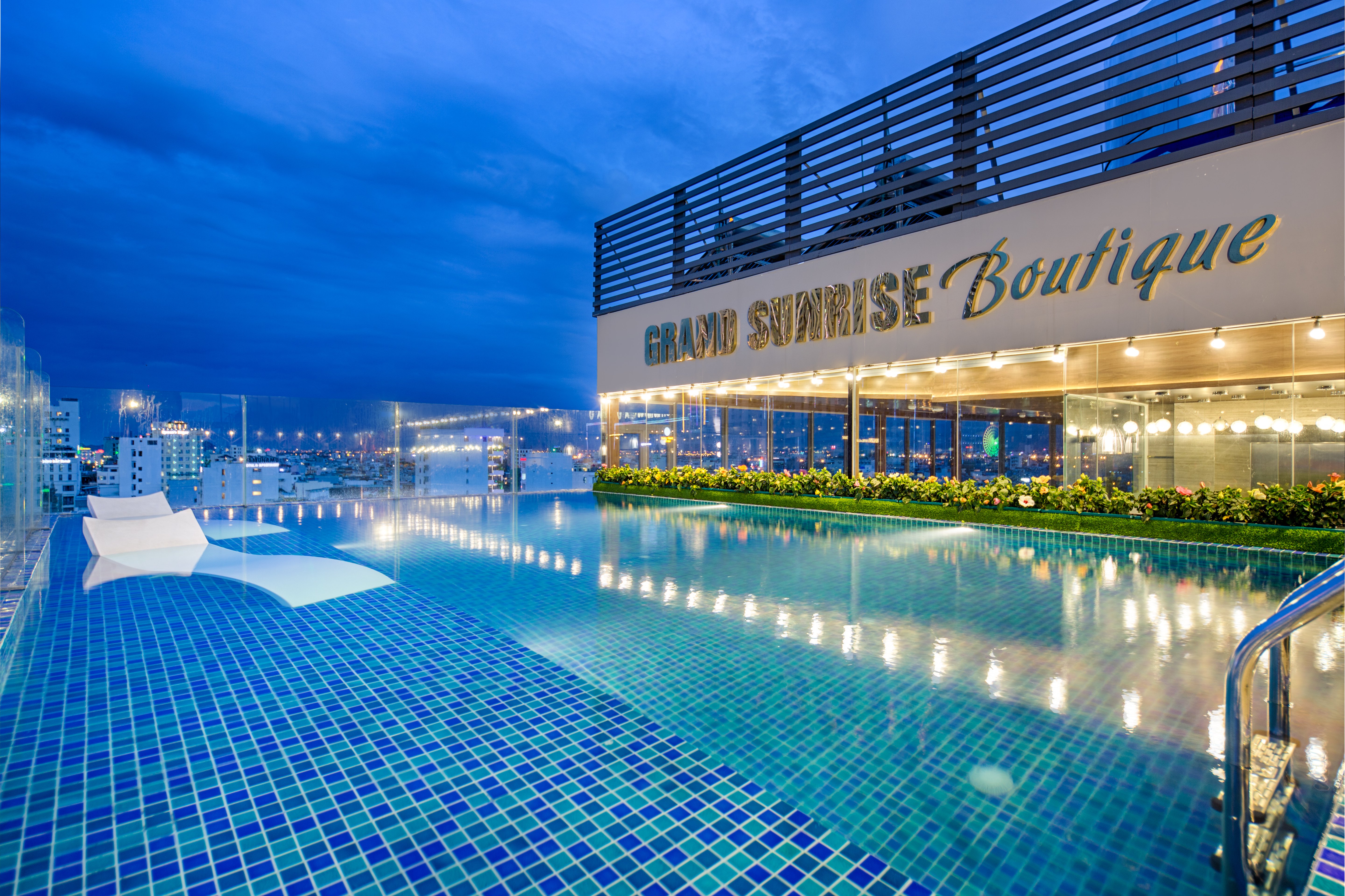 Grand Sunrise Boutique Hotel
