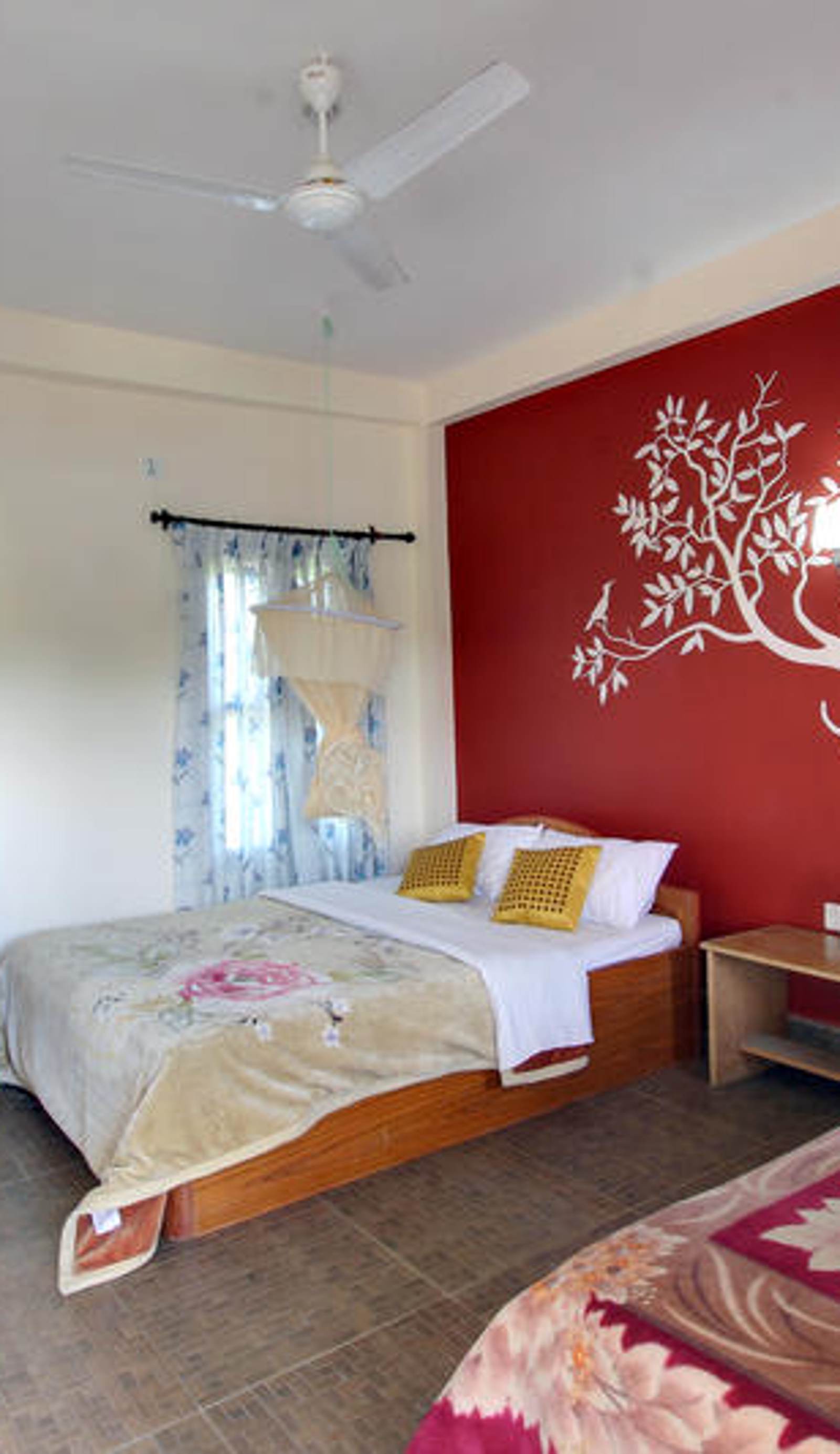 Eden Jungle Resort