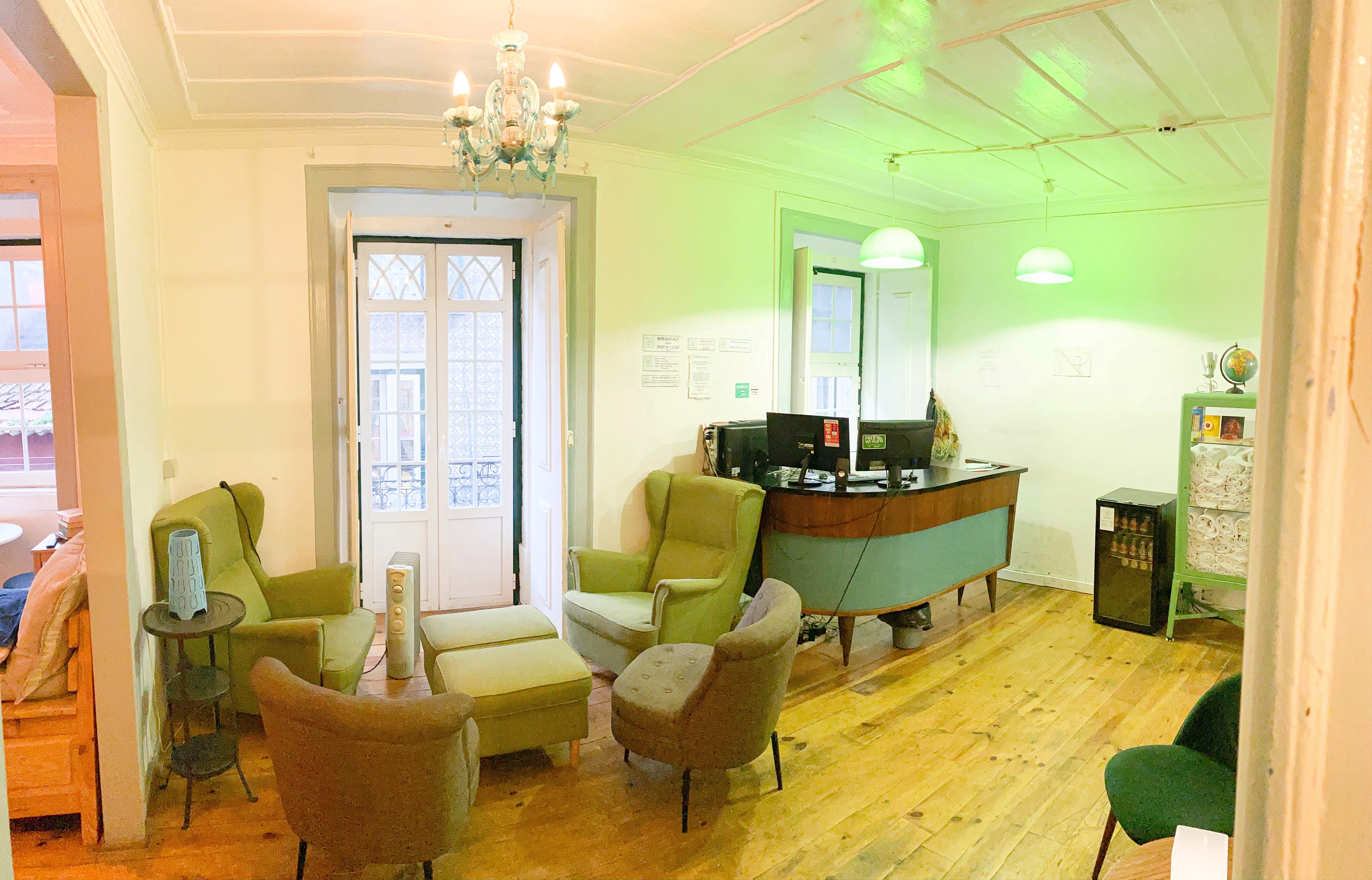 Alface Bairro Alto Hostel