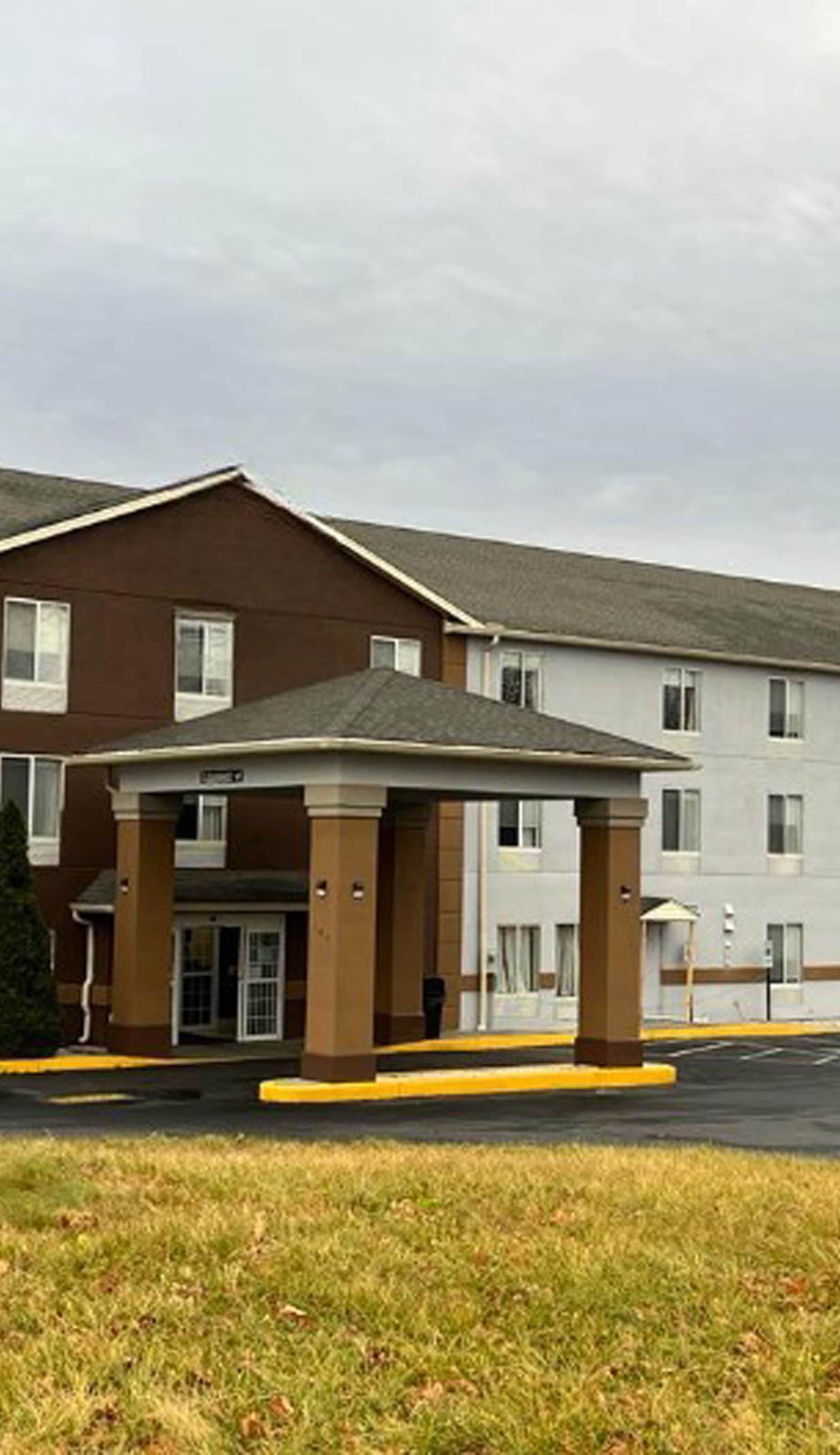 Chocolate Express Inn & Suites Hershey