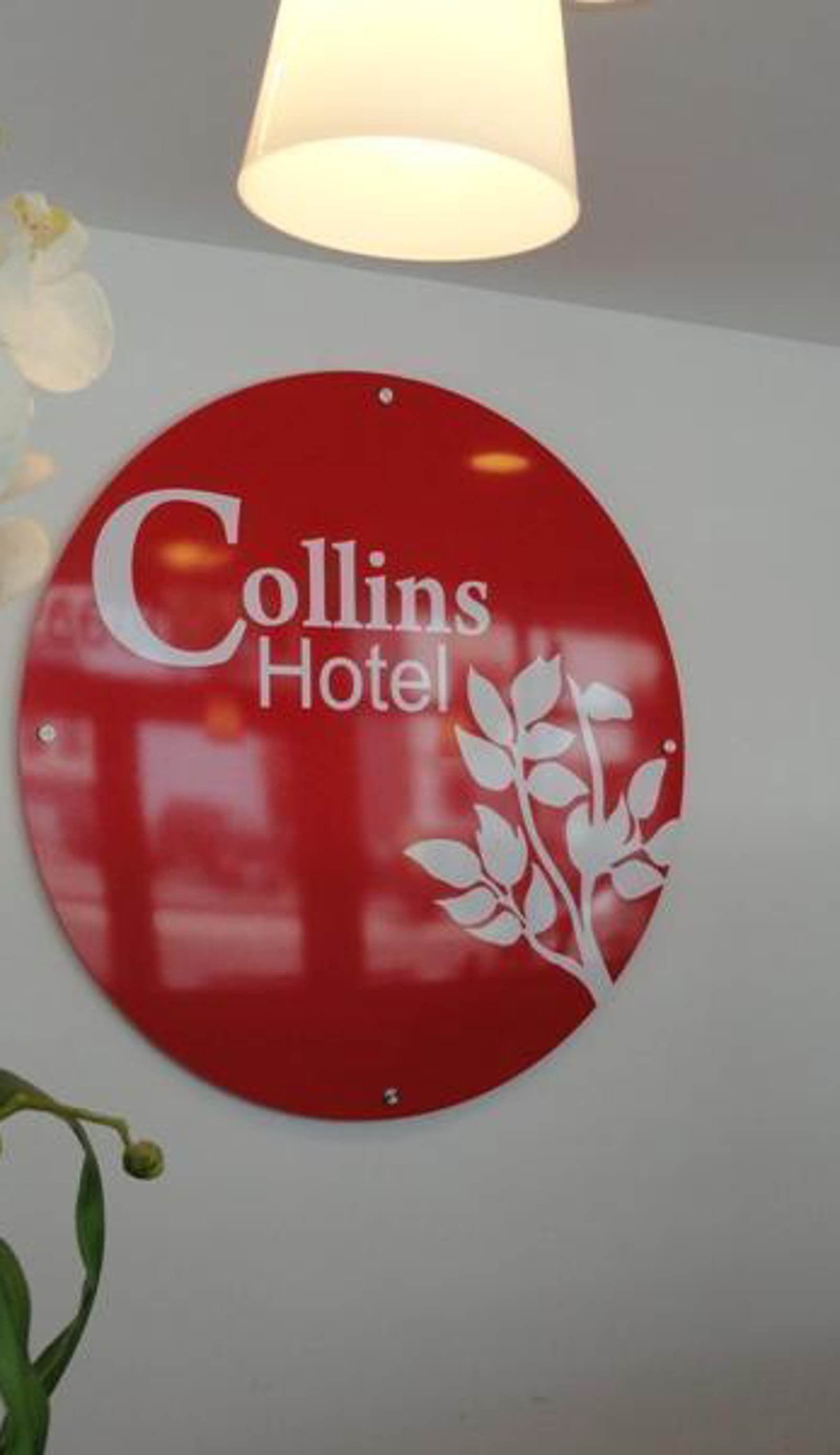 Collins Hotel