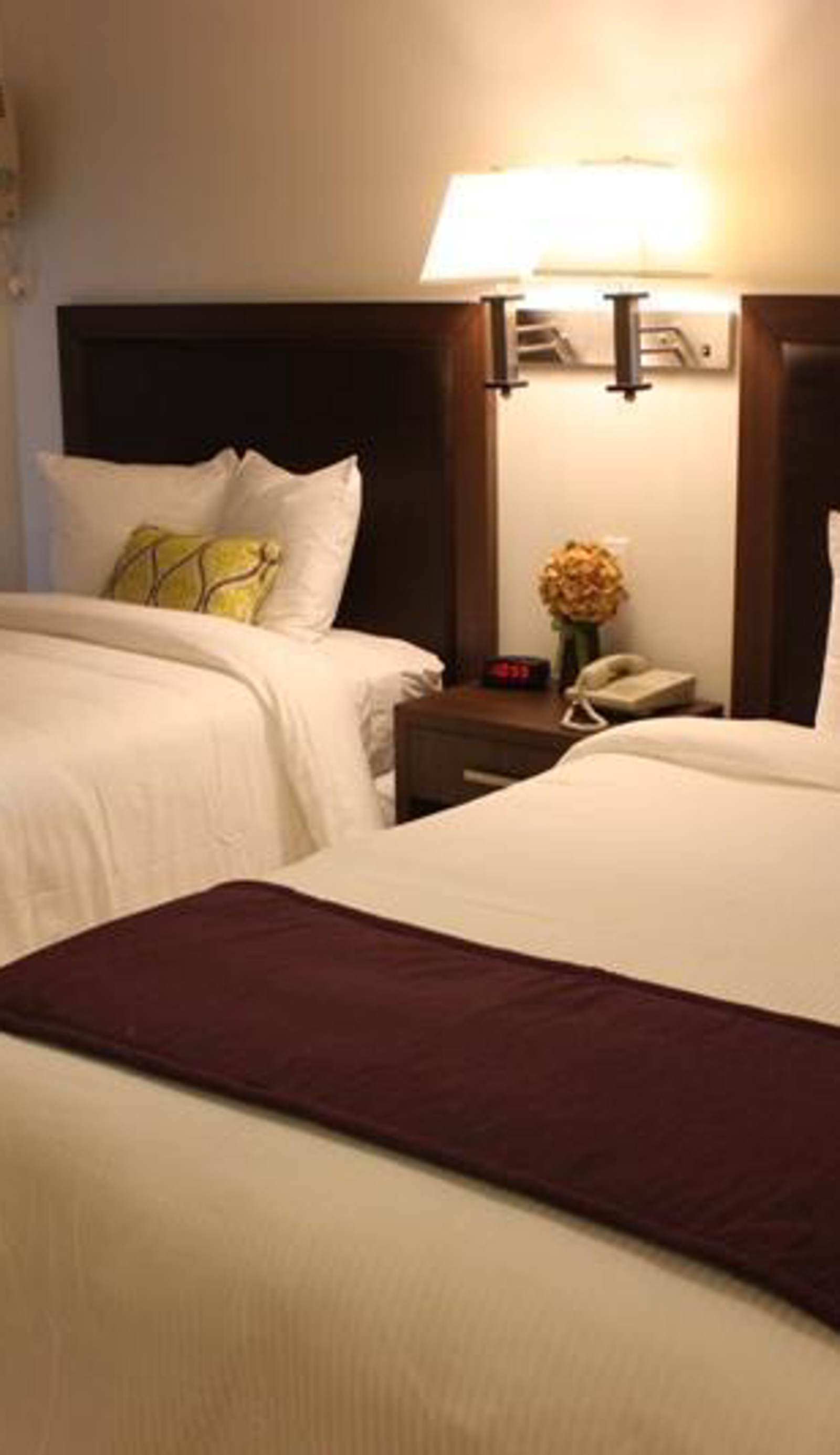 Collins Hotel