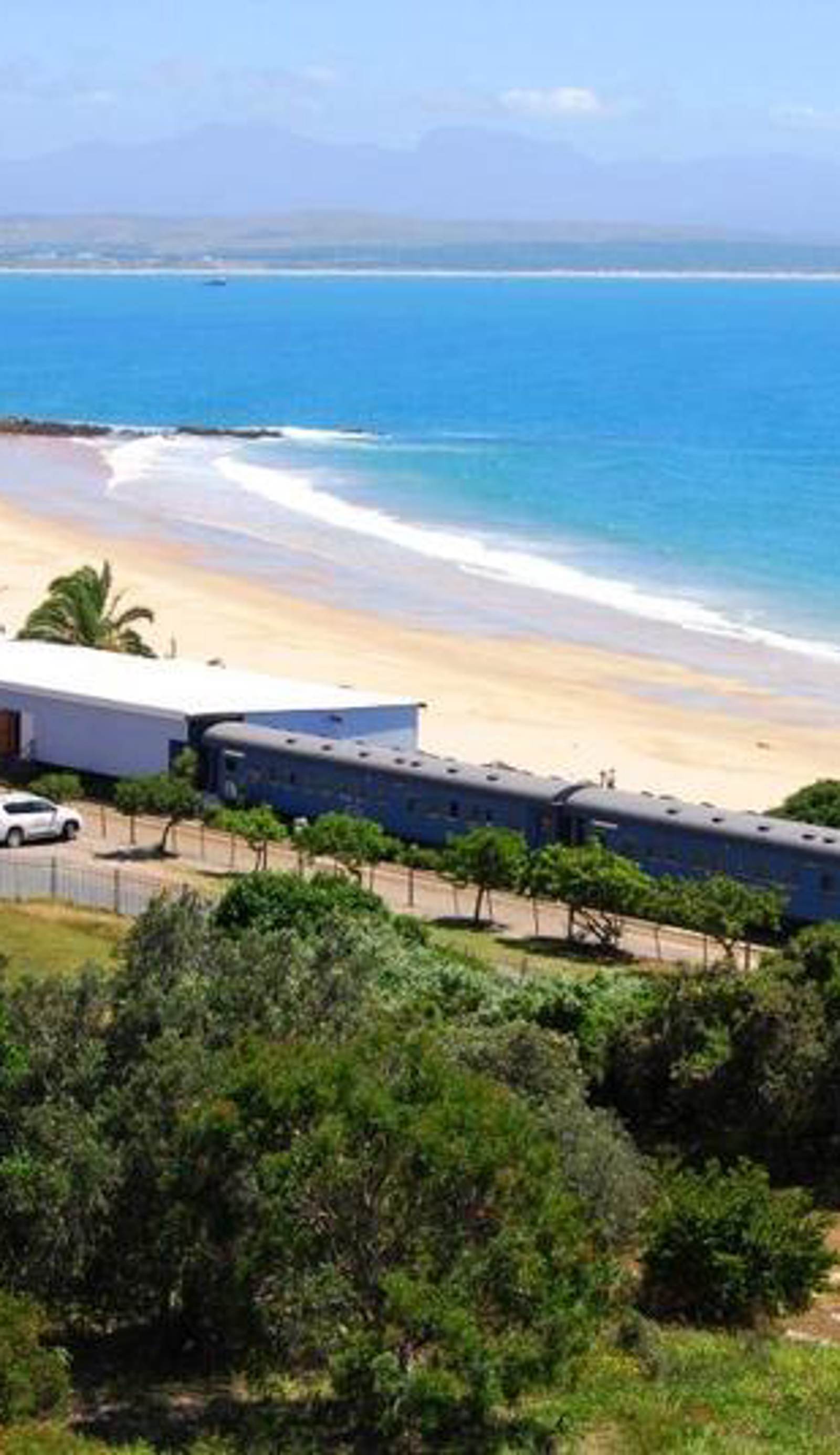 Santos Express Train B&B