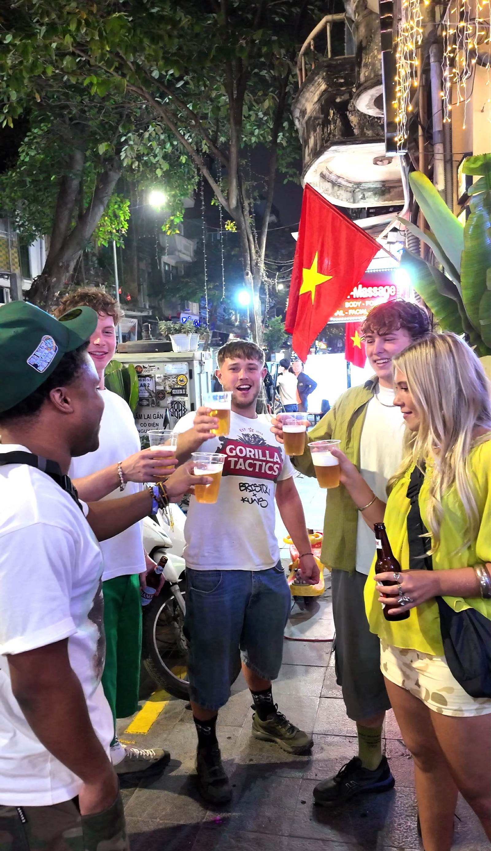 Little Charm Hanoi Hostel