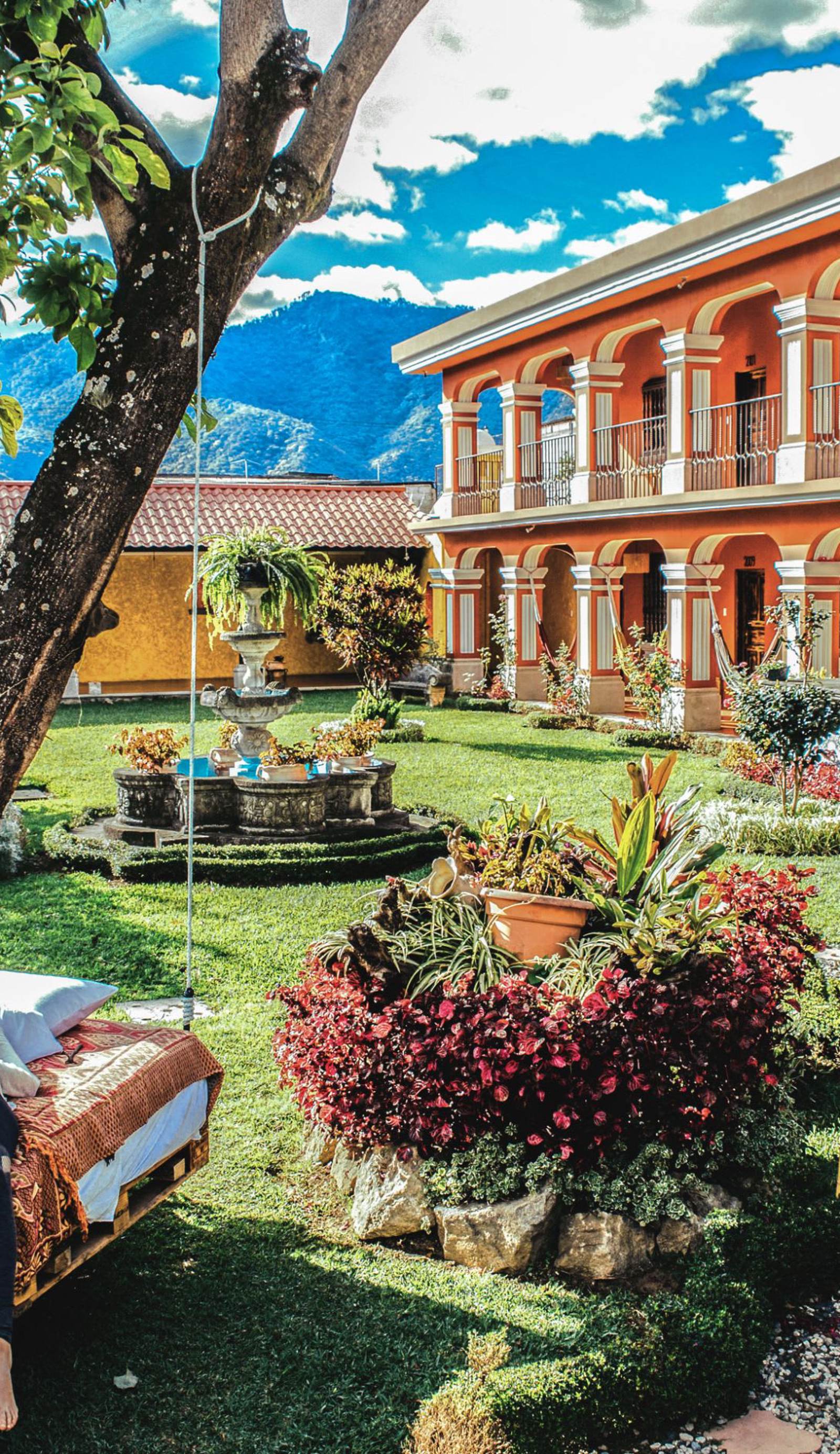 Socialtel Antigua