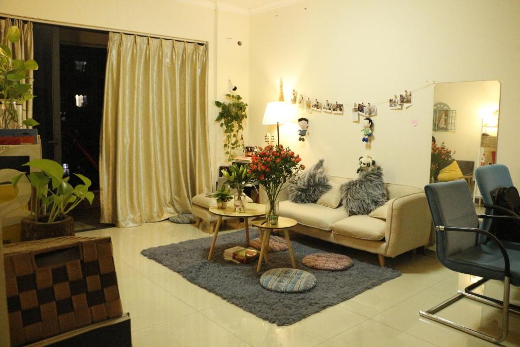 Lan House Youth Apartment