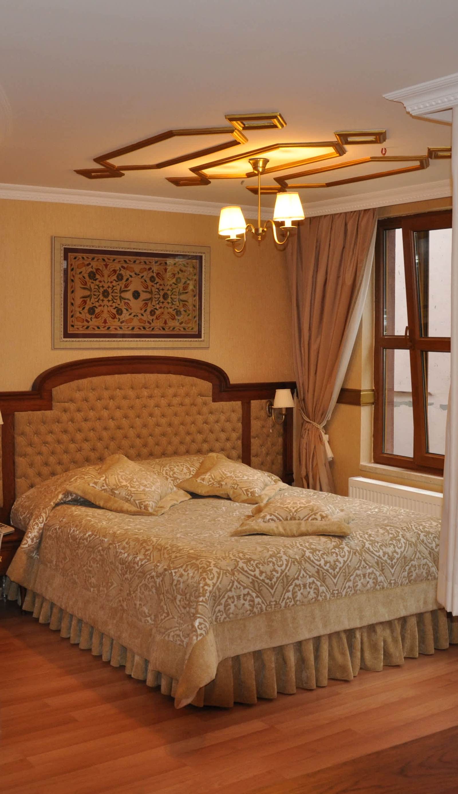 Arn Aruna Hotel