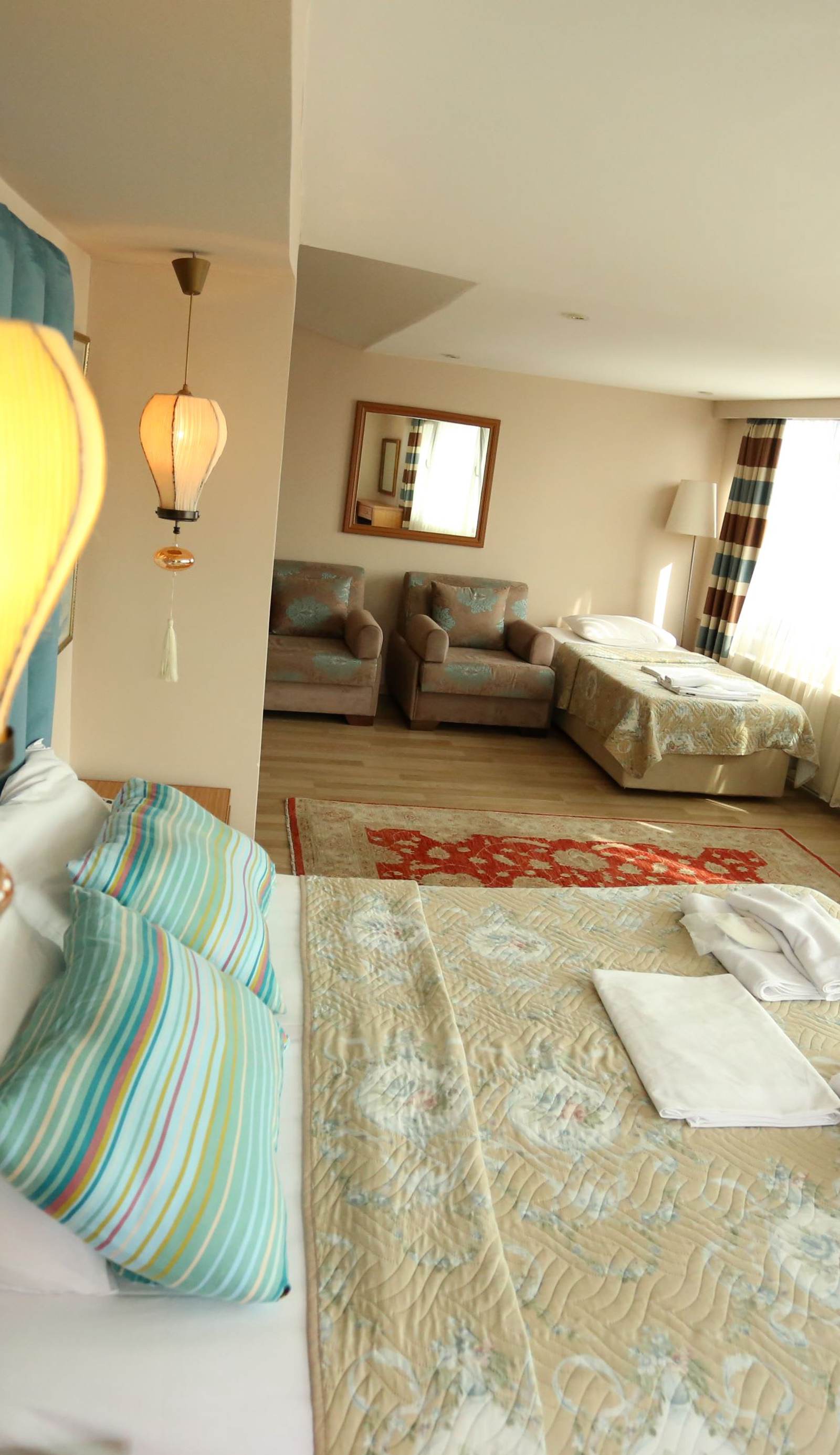 Tashkonak Studio Suites
