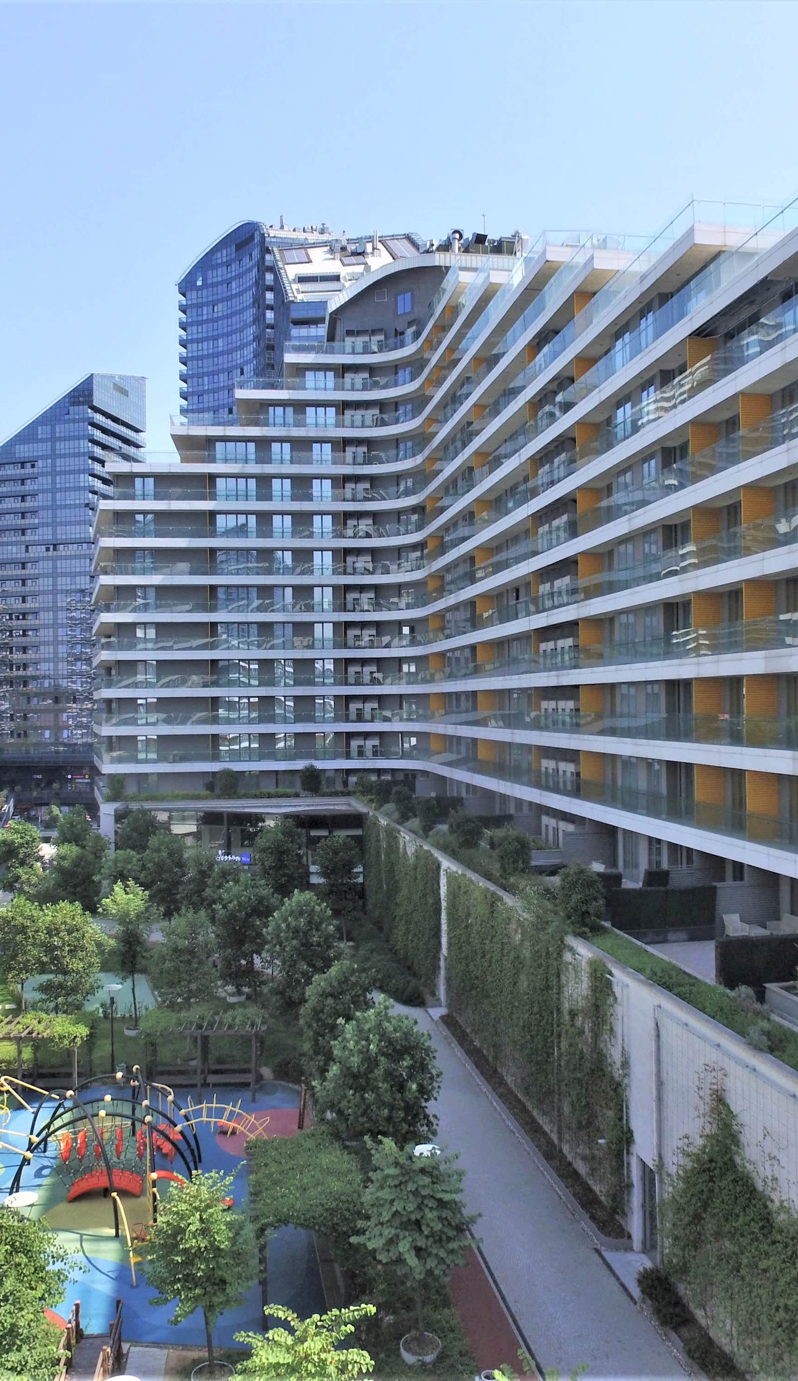The Superior Living Batisehir