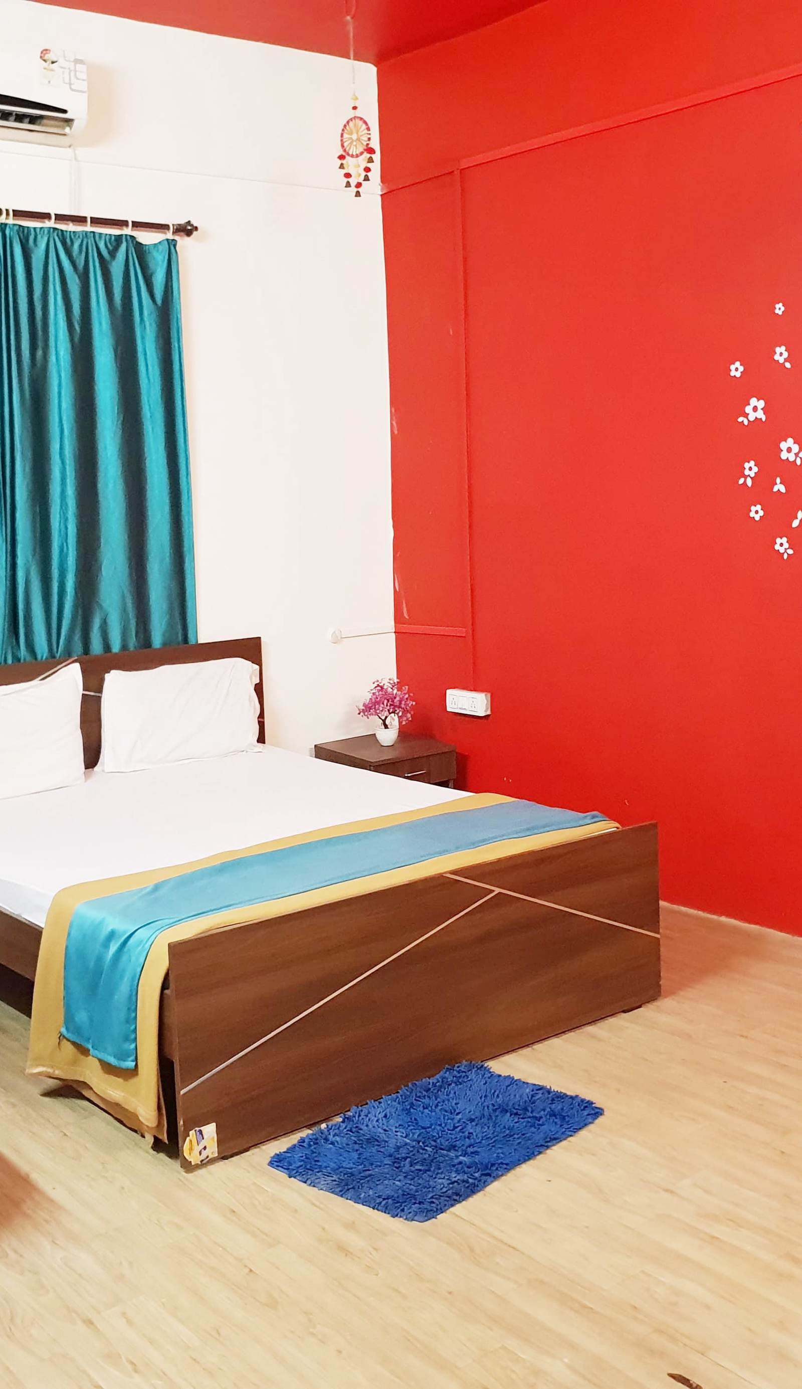 6 CR Hotel Natraj