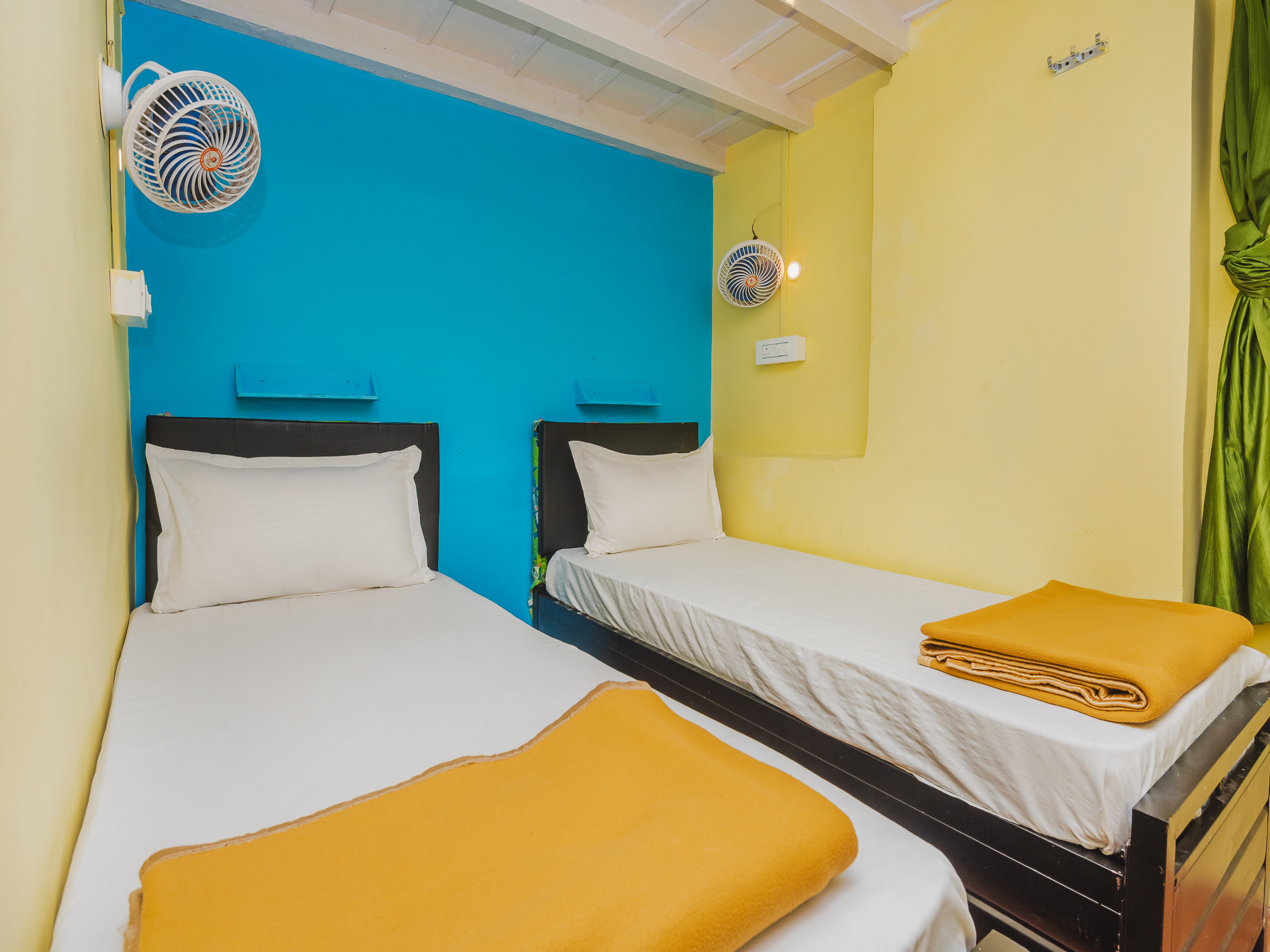 HANGOUT DORMITORY
