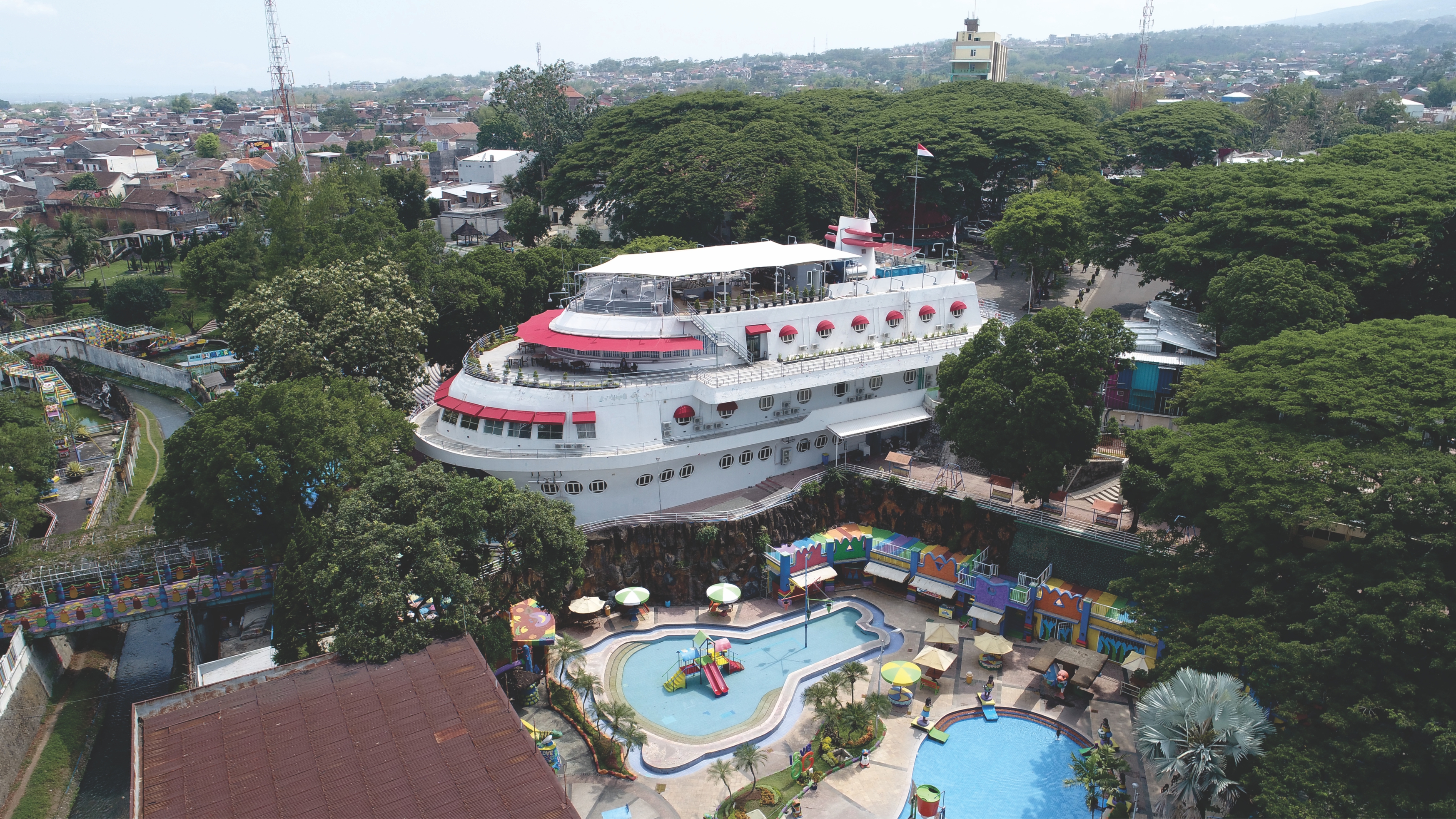 Kapal Garden Hostel