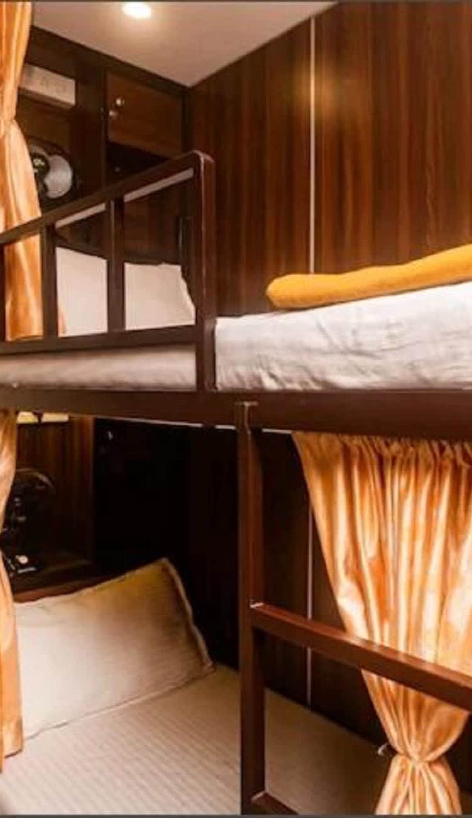 Almas Dormitory Andheri West - Near Railway Station