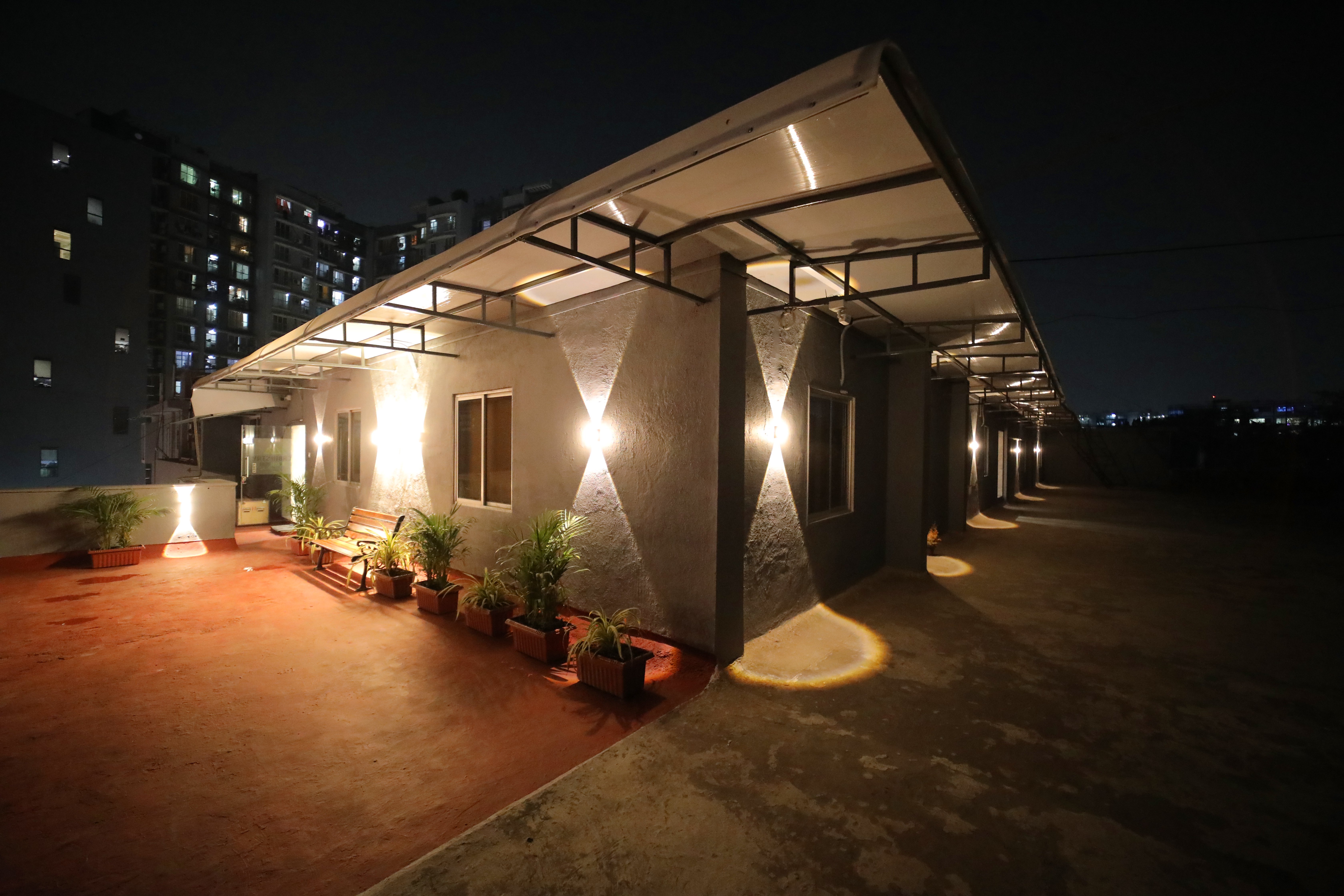 CABIN STAY AIRPORT- The Hubz