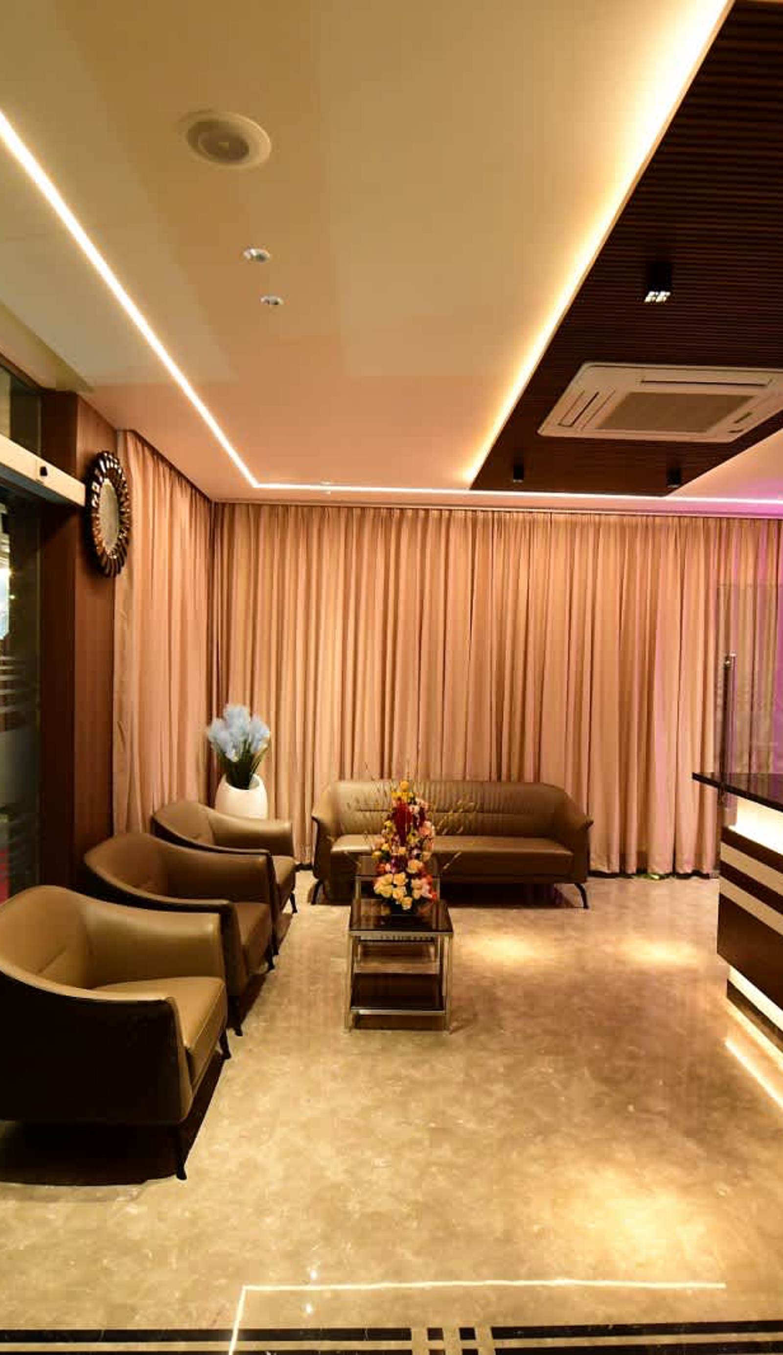 M Pro Palace