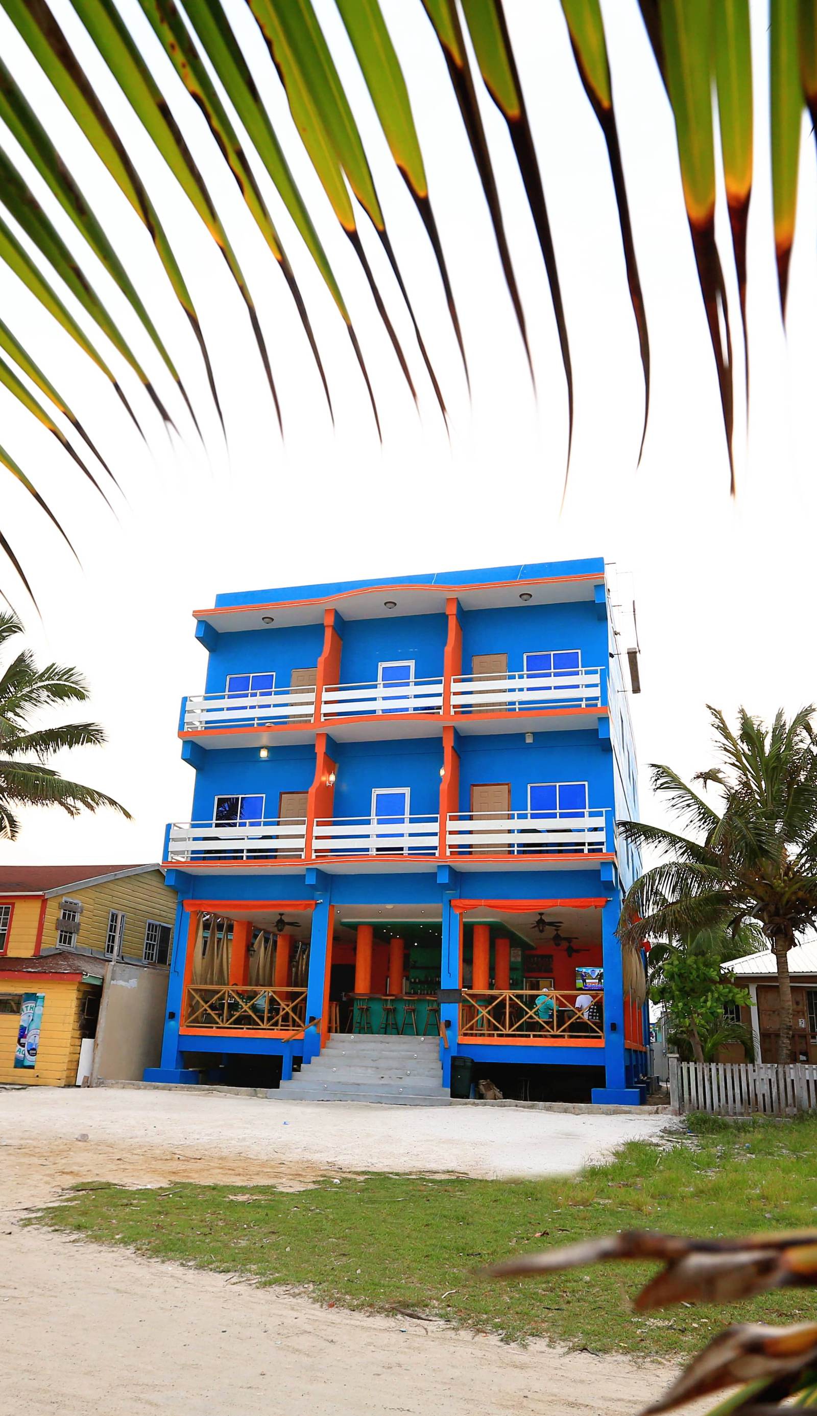 Hotel Royal Blue & Golf Cart Rental