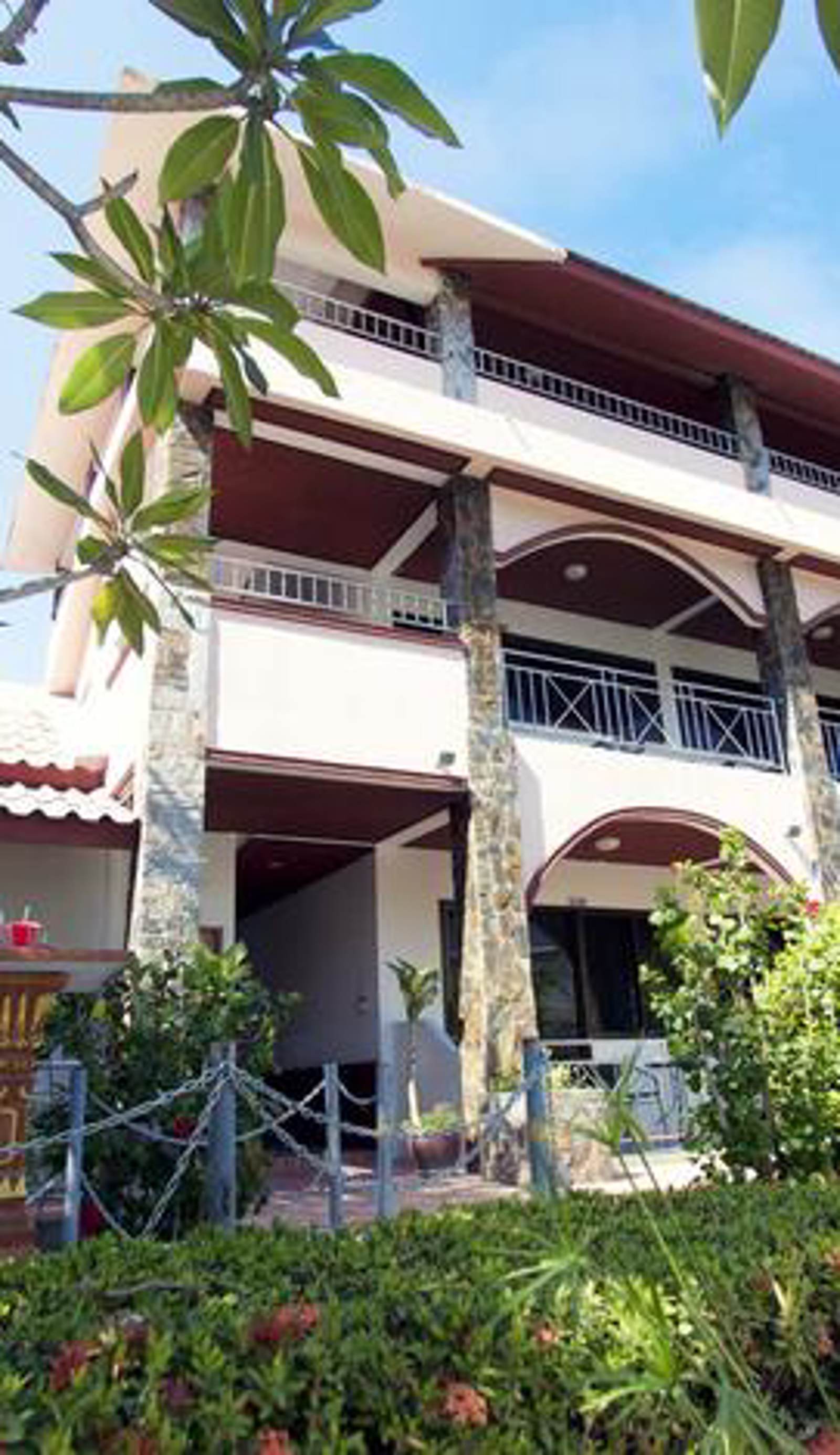 Lotus Friendly Hotel