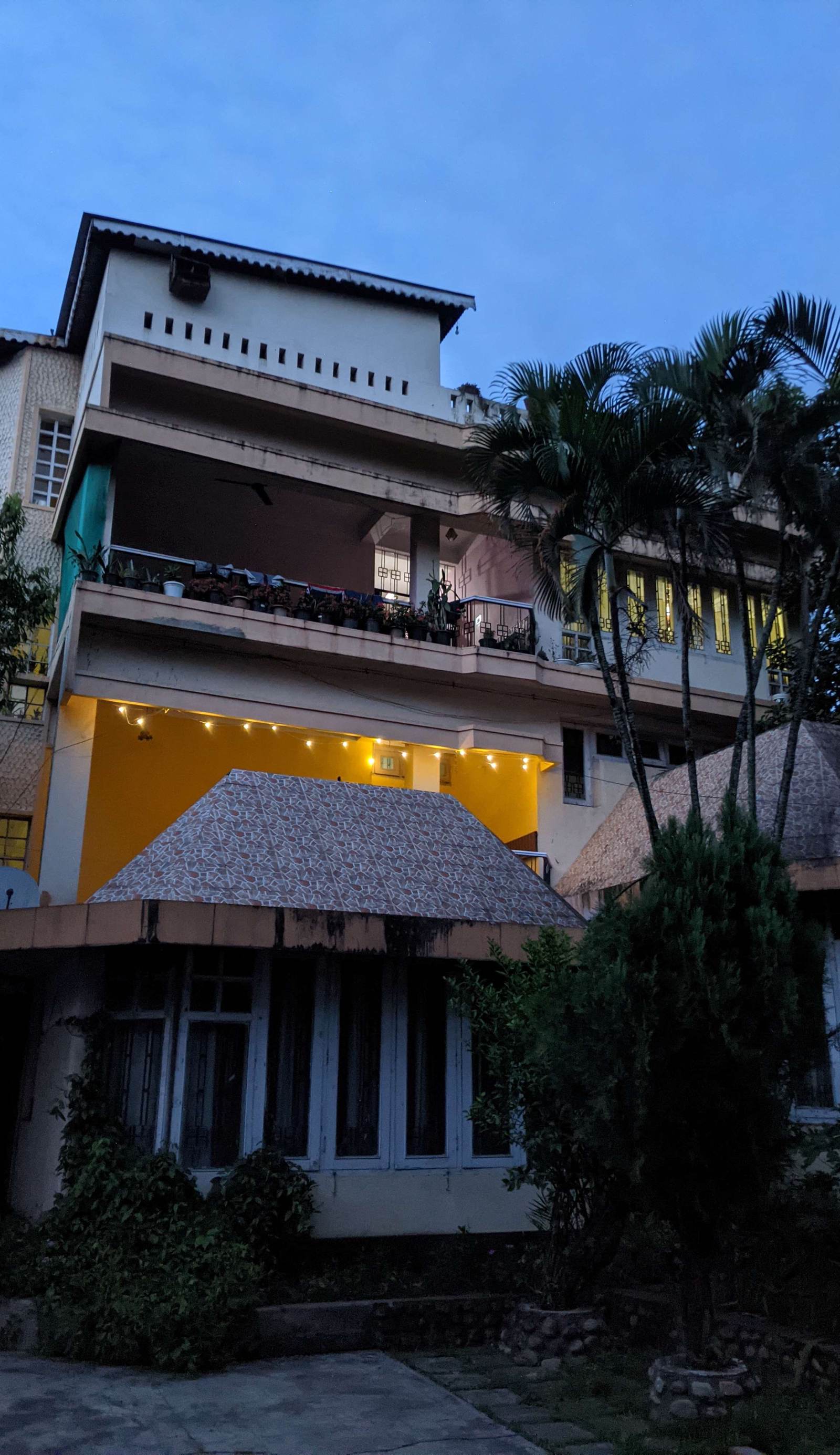 Mezenga Backpackers