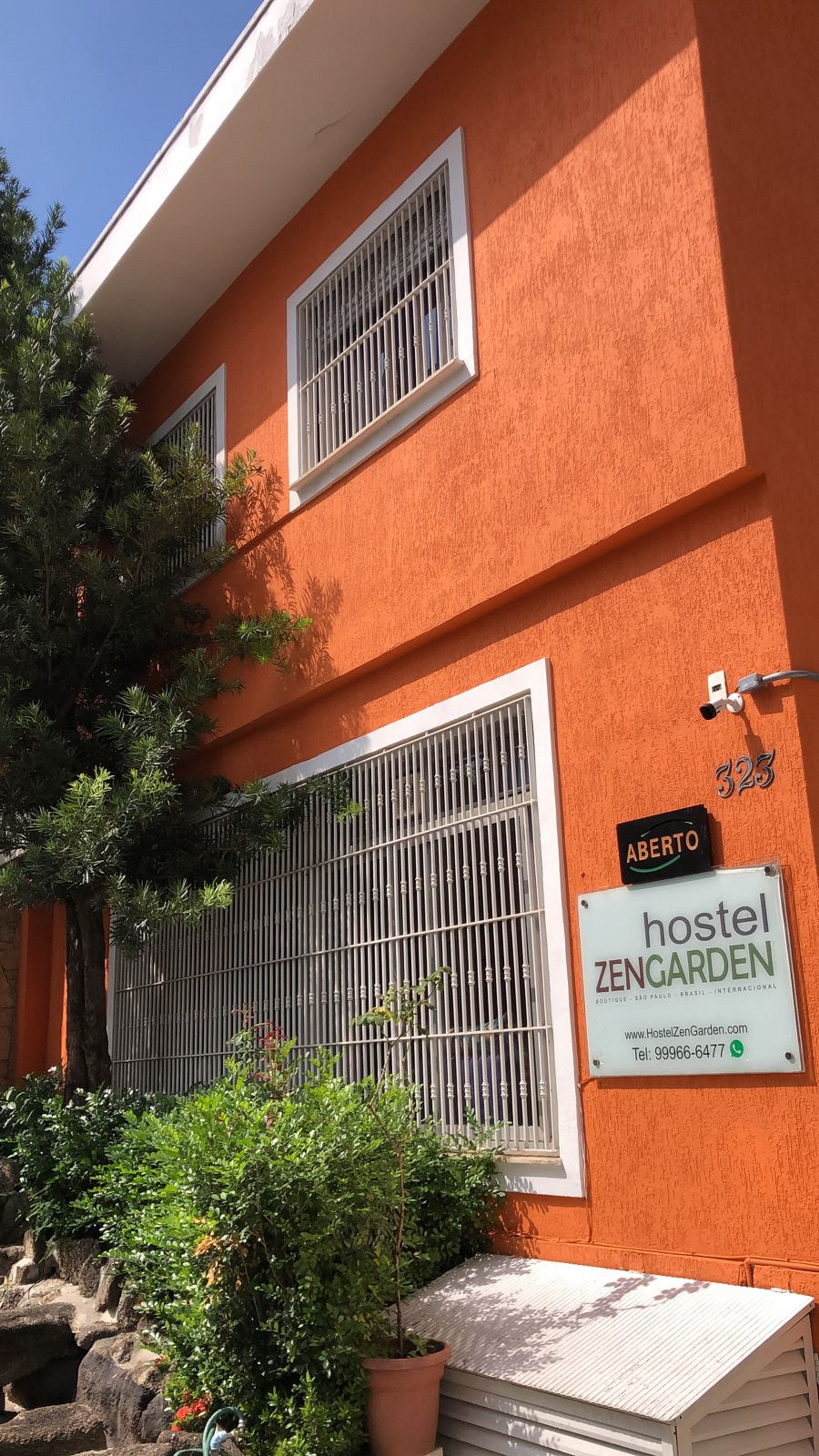 Hostel Zen Garden