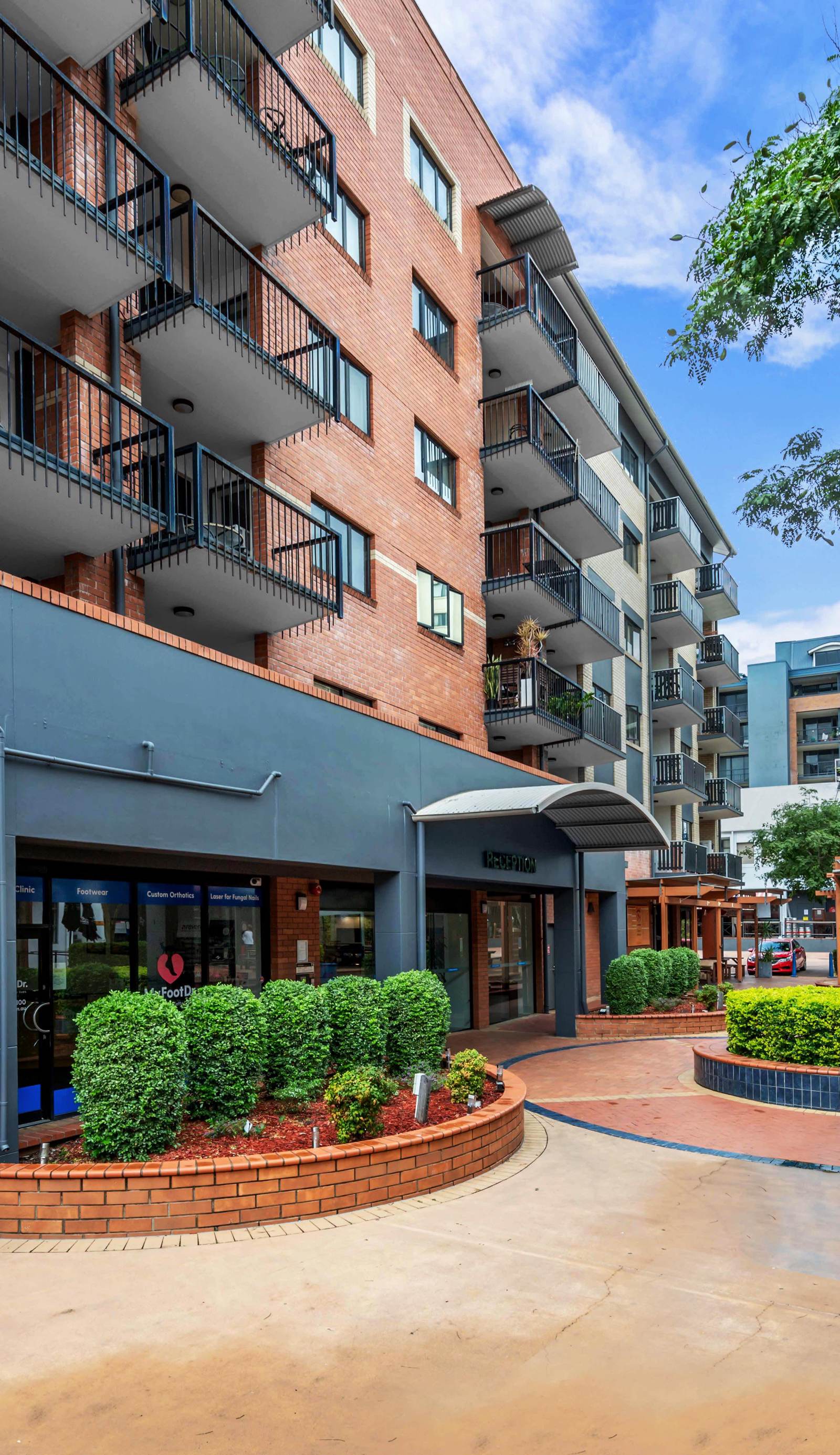 Central Brunswick Apartment Hotel