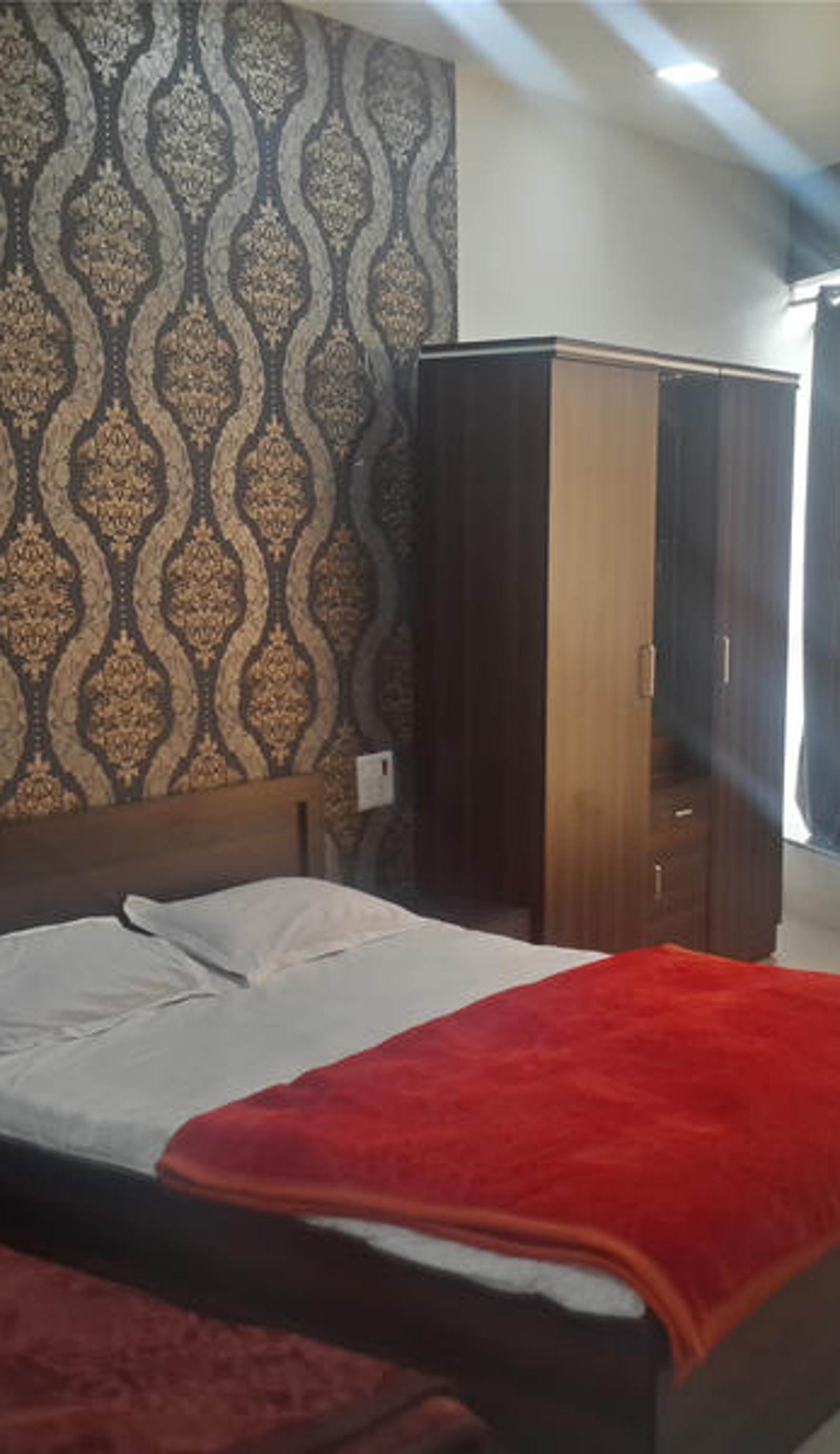 Hotel Holiday Era Lodging